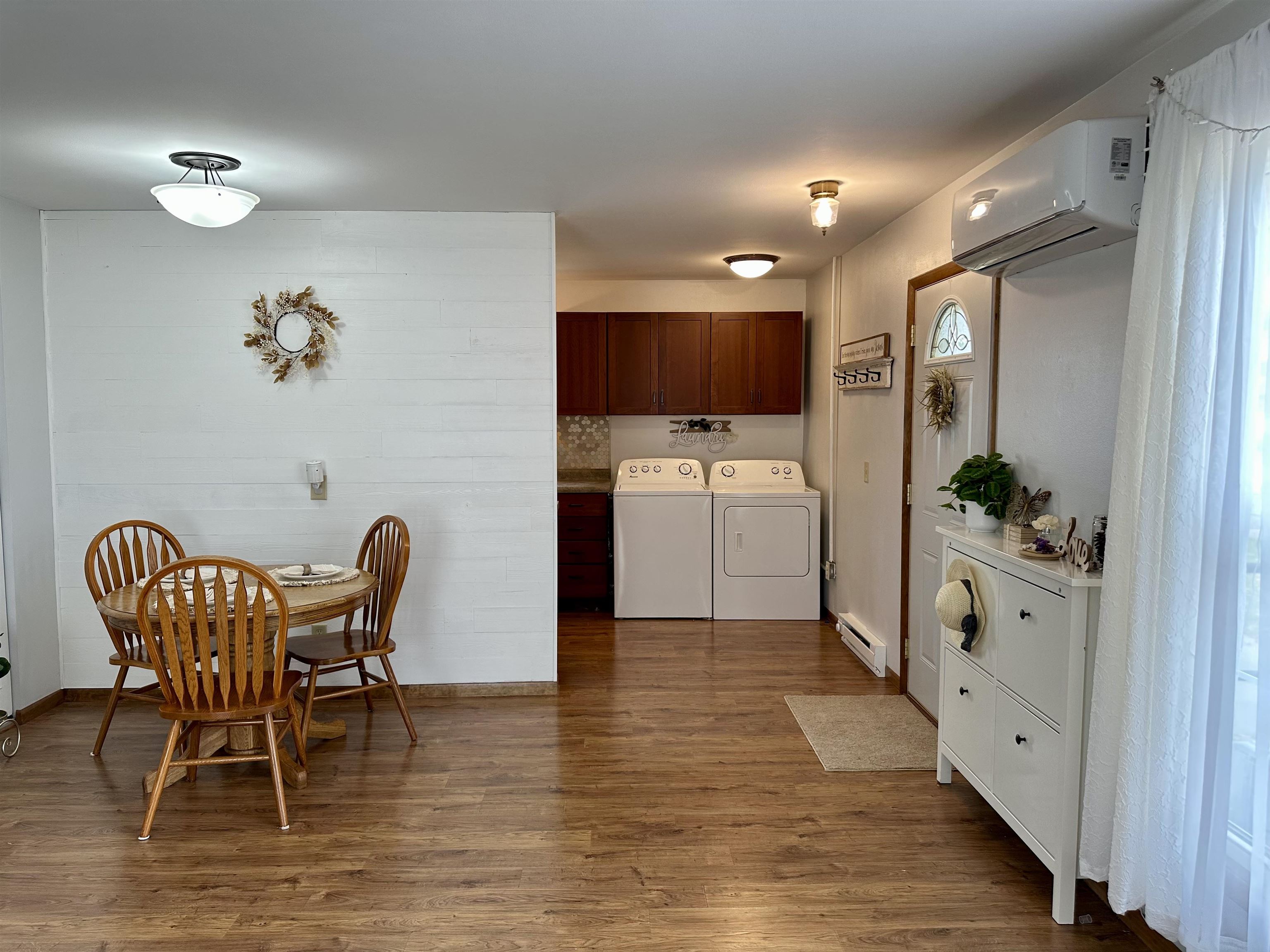 400 FREDERICK STREET NORTH, Stevens Point, Wisconsin 54481, 2 Bedrooms Bedrooms, ,1 BathroomBathrooms,Residential,For Sale,400 FREDERICK STREET NORTH,22504538