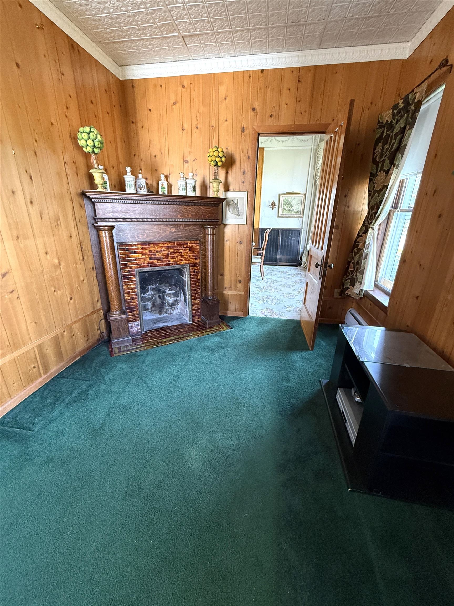 116 5TH AVENUE, Antigo, Wisconsin 54409-0000, 5 Bedrooms Bedrooms, ,3 BathroomsBathrooms,Residential,For Sale,116 5TH AVENUE,22504591