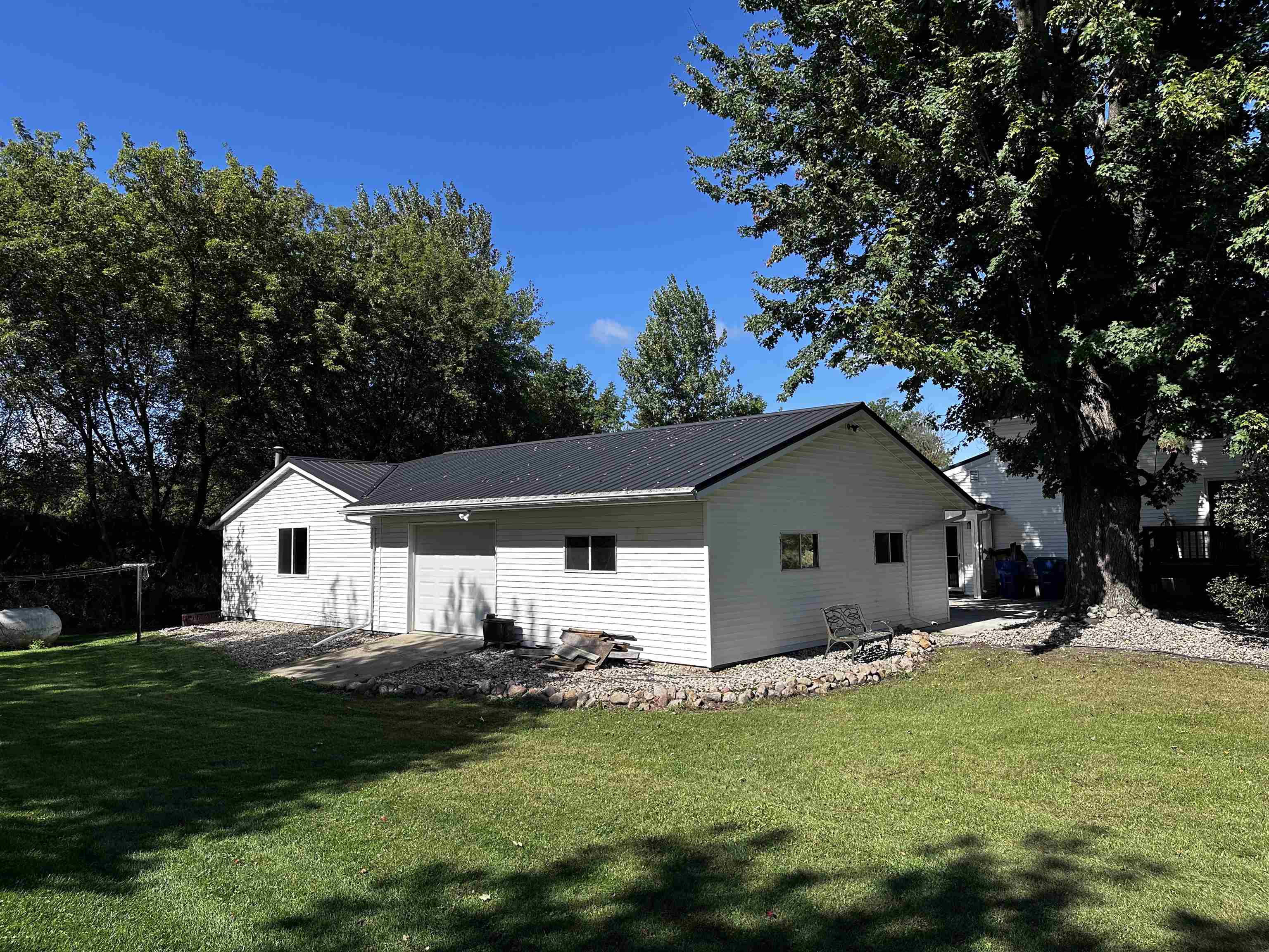 9873 E ANTON ROAD, Clintonville, Wisconsin 54929, 3 Bedrooms Bedrooms, ,2 BathroomsBathrooms,Residential,For Sale,9873 E ANTON ROAD,22504593