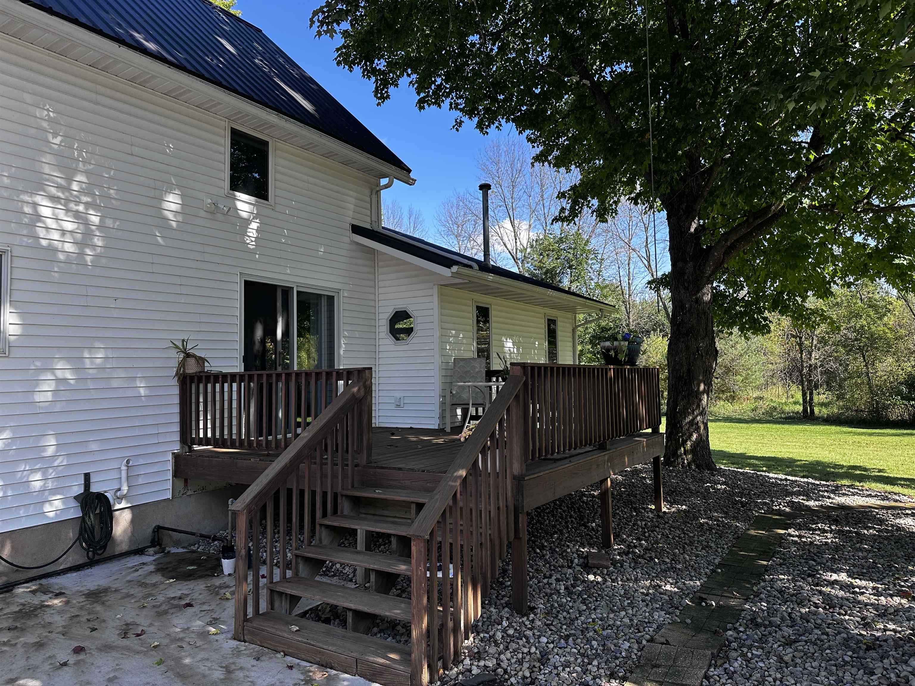 9873 E ANTON ROAD, Clintonville, Wisconsin 54929, 3 Bedrooms Bedrooms, ,2 BathroomsBathrooms,Residential,For Sale,9873 E ANTON ROAD,22504593