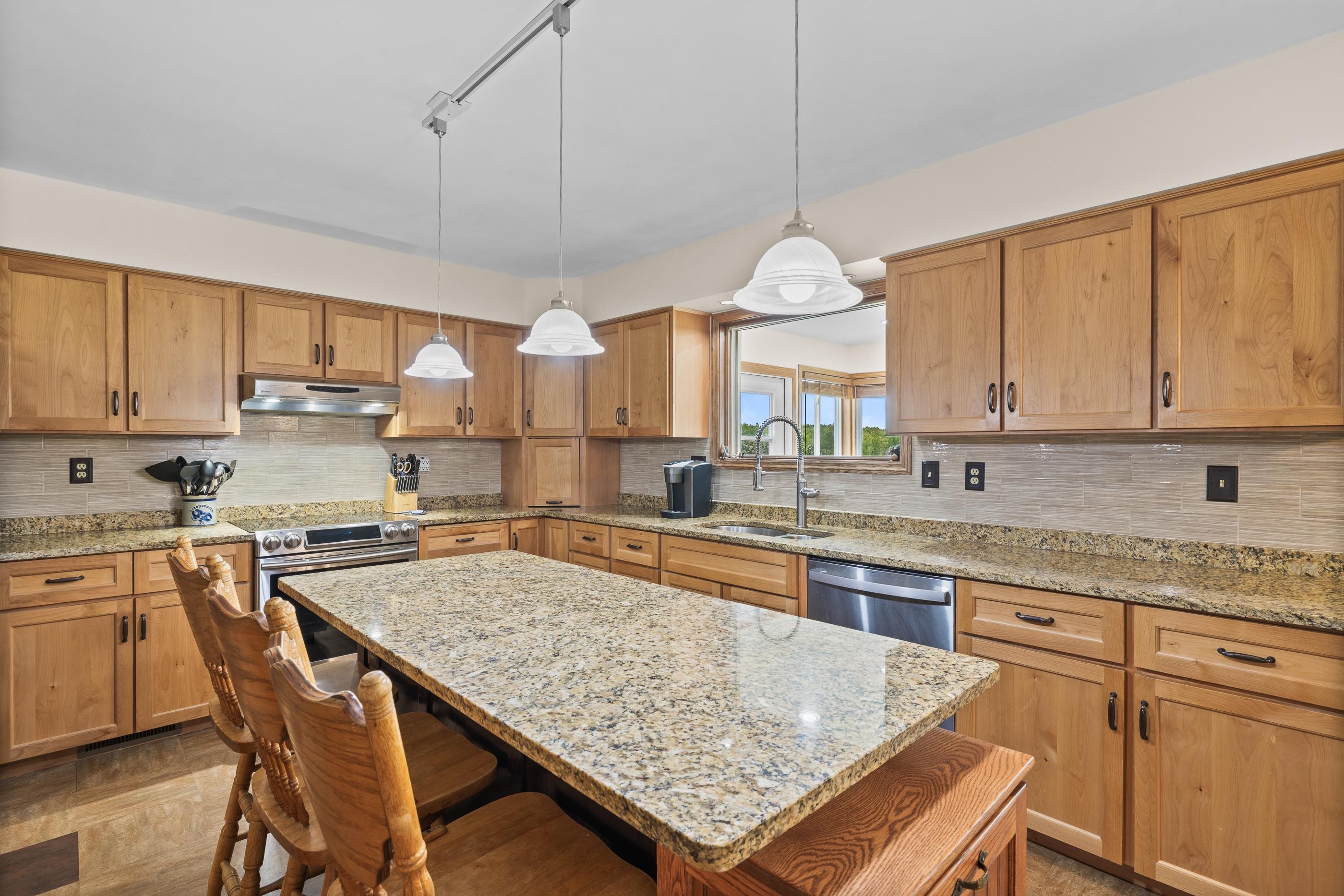 1898 MAPLE ROAD, Rudolph, Wisconsin 54475, 4 Bedrooms Bedrooms, ,3 BathroomsBathrooms,Residential,For Sale,1898 MAPLE ROAD,22504595