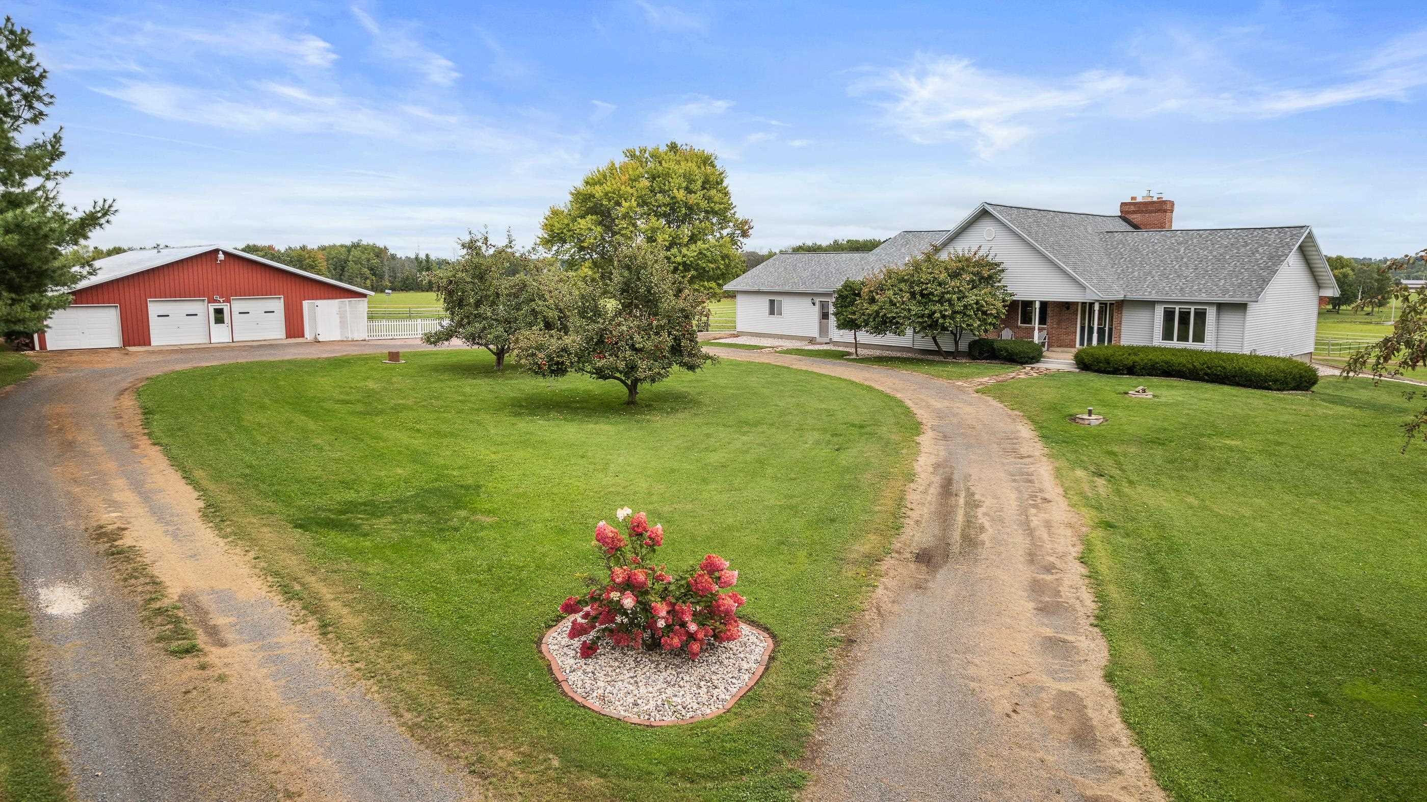 1898 MAPLE ROAD, Rudolph, Wisconsin 54475, 4 Bedrooms Bedrooms, ,3 BathroomsBathrooms,Residential,For Sale,1898 MAPLE ROAD,22504595