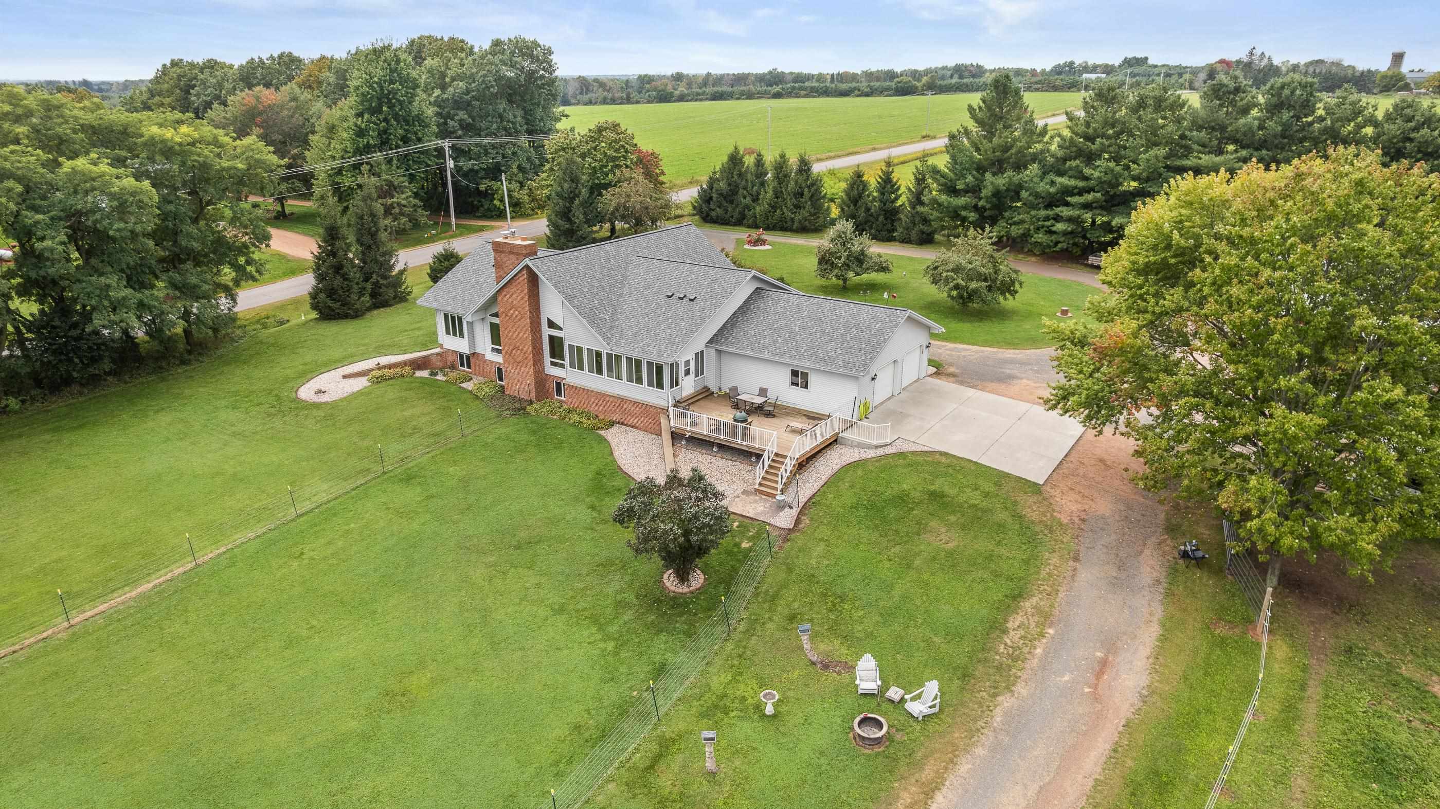 1898 MAPLE ROAD, Rudolph, Wisconsin 54475, 4 Bedrooms Bedrooms, ,3 BathroomsBathrooms,Residential,For Sale,1898 MAPLE ROAD,22504595