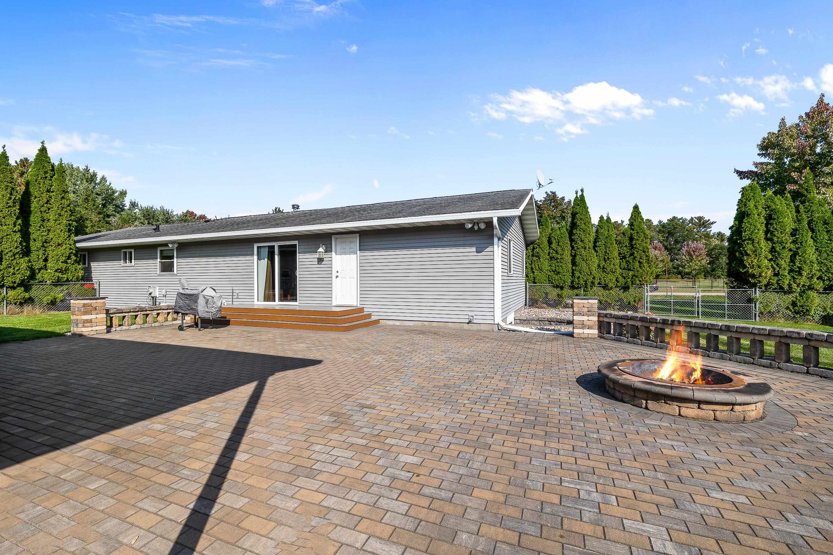 1011 MELODY LANE, Plover, Wisconsin 54467, 4 Bedrooms Bedrooms, ,2 BathroomsBathrooms,Residential,For Sale,1011 MELODY LANE,22504626
