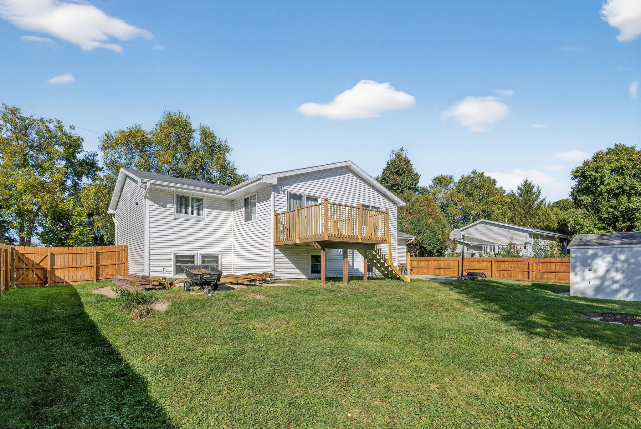 637 E CLAY STREET, Whitewater, Wisconsin 53190, 6 Bedrooms Bedrooms, ,2 BathroomsBathrooms,Residential,For Sale,637 E CLAY STREET,22504708