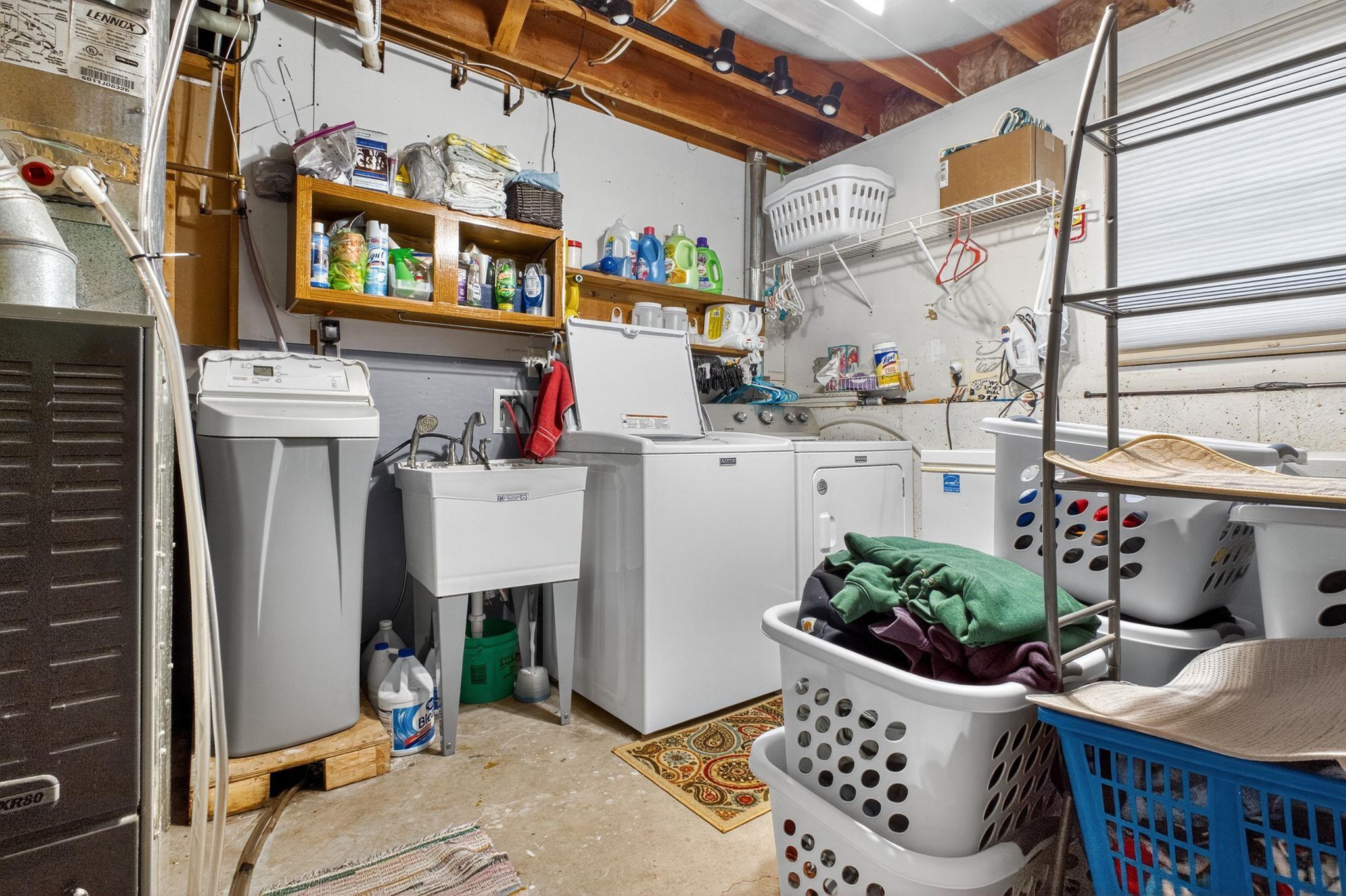 637 E CLAY STREET, Whitewater, Wisconsin 53190, 6 Bedrooms Bedrooms, ,2 BathroomsBathrooms,Residential,For Sale,637 E CLAY STREET,22504708