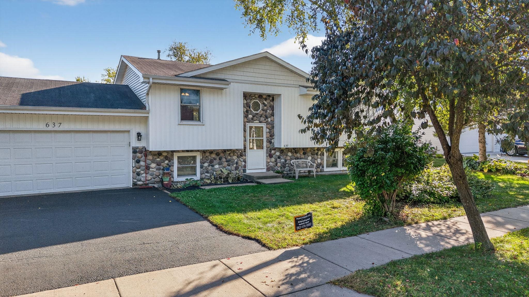 637 E CLAY STREET, Whitewater, Wisconsin 53190, 6 Bedrooms Bedrooms, ,2 BathroomsBathrooms,Residential,For Sale,637 E CLAY STREET,22504708