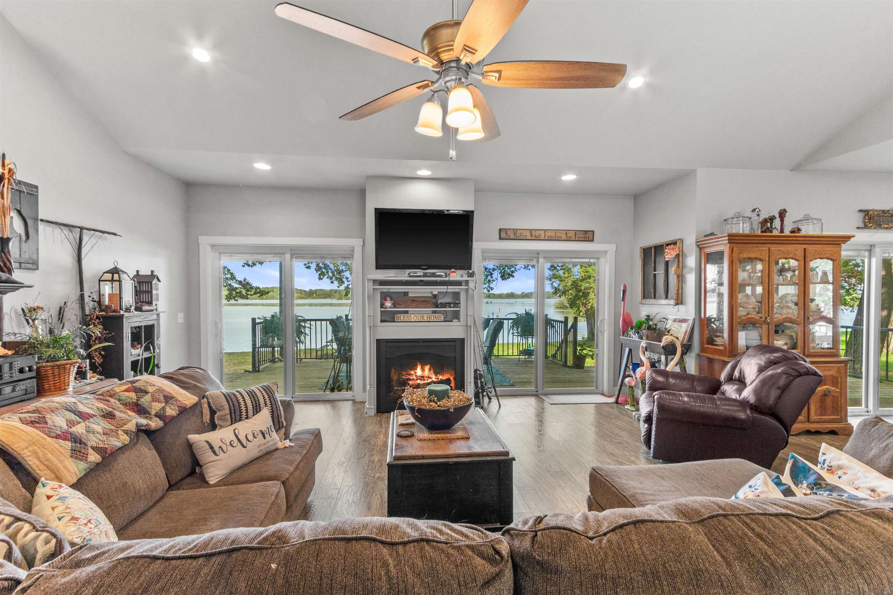 1678 COUNTY ROAD HH WEST, Stevens Point, Wisconsin 54481, 3 Bedrooms Bedrooms, ,2 BathroomsBathrooms,Residential,For Sale,1678 COUNTY ROAD HH WEST,22504710