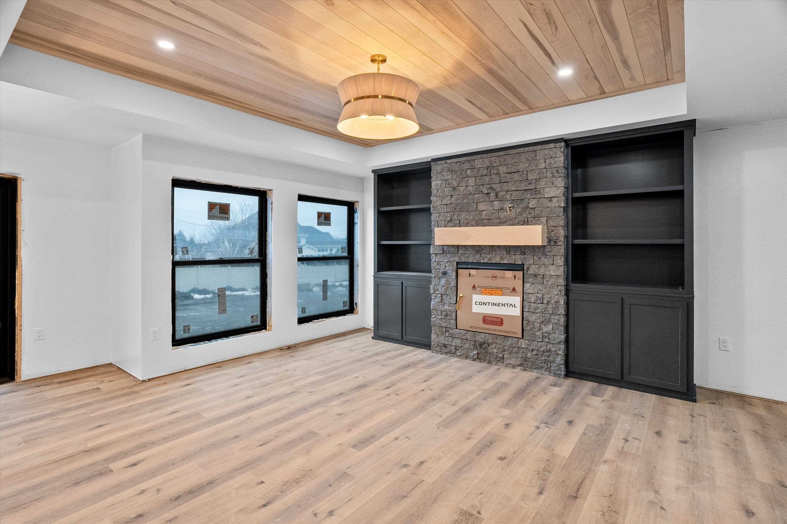 404 S CYPRESS AVENUE, Marshfield, Wisconsin 54449, 5 Bedrooms Bedrooms, ,3 BathroomsBathrooms,Residential,For Sale,404 S CYPRESS AVENUE,22504718