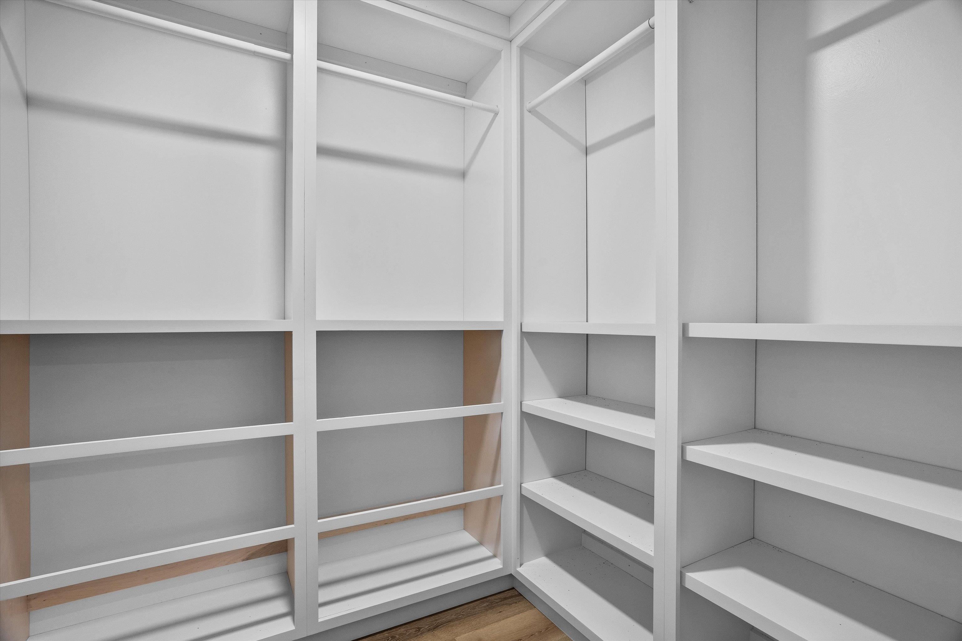 404 S CYPRESS AVENUE, Marshfield, Wisconsin 54449, 5 Bedrooms Bedrooms, ,3 BathroomsBathrooms,Residential,For Sale,404 S CYPRESS AVENUE,22504718