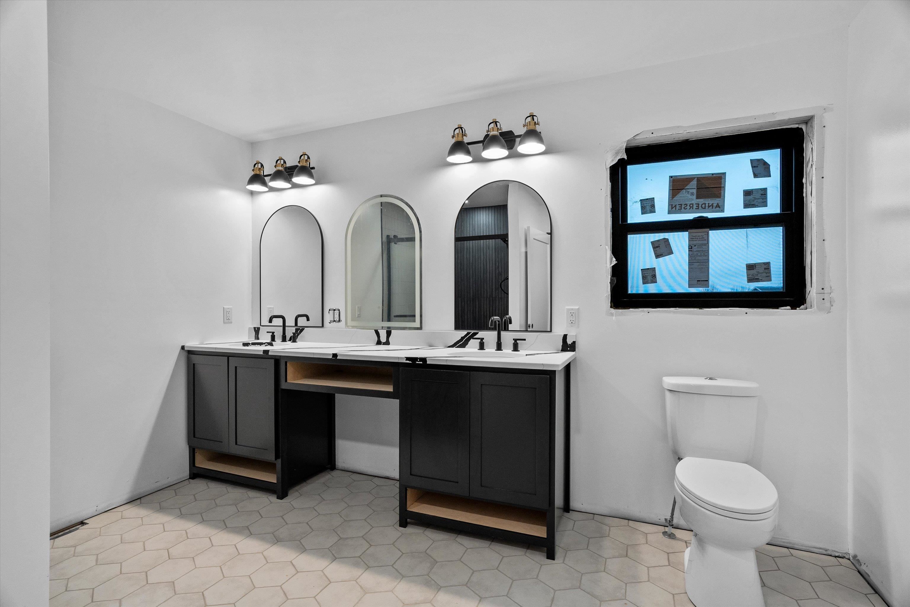 404 S CYPRESS AVENUE, Marshfield, Wisconsin 54449, 5 Bedrooms Bedrooms, ,3 BathroomsBathrooms,Residential,For Sale,404 S CYPRESS AVENUE,22504718