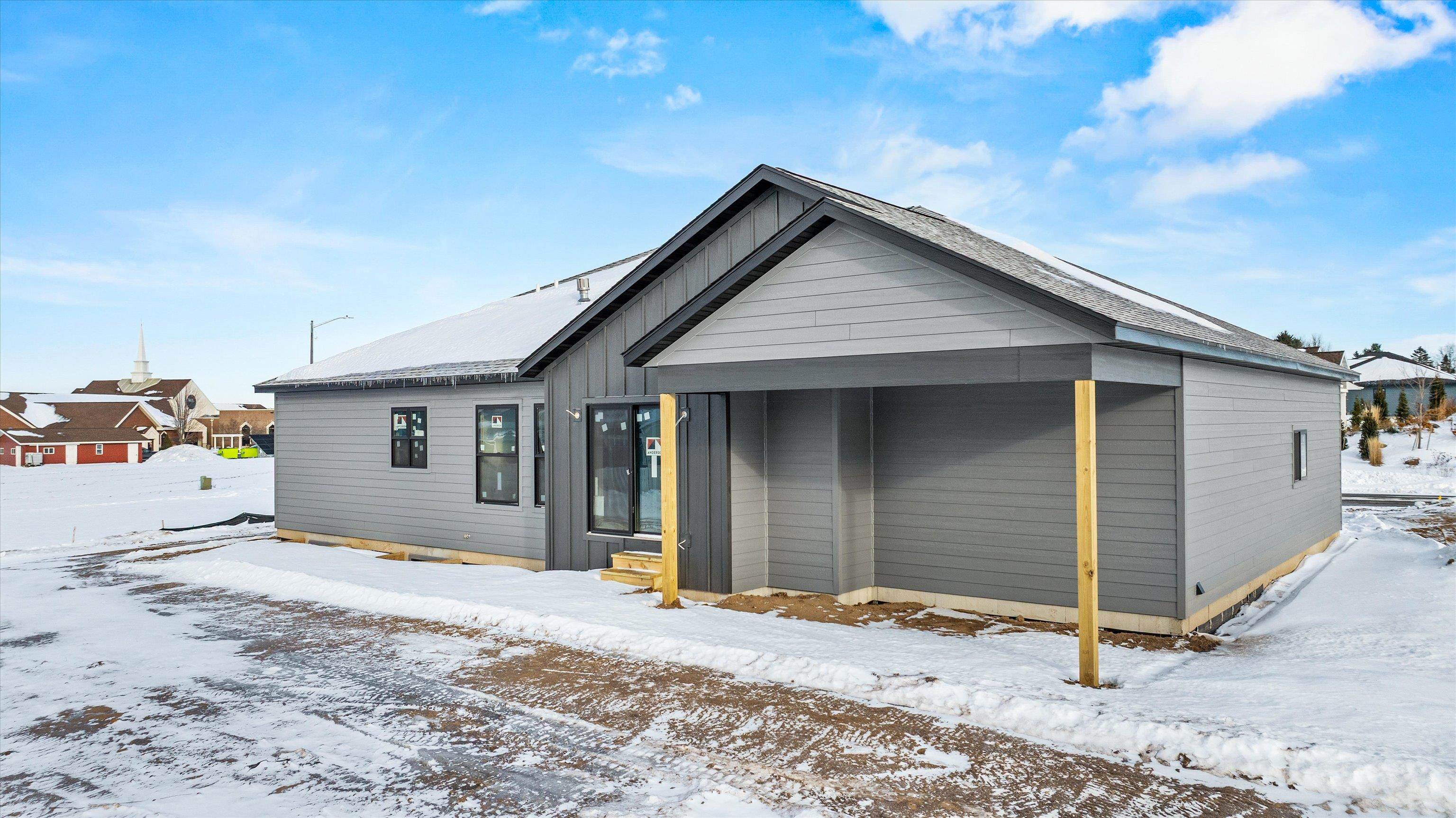 404 S CYPRESS AVENUE, Marshfield, Wisconsin 54449, 5 Bedrooms Bedrooms, ,3 BathroomsBathrooms,Residential,For Sale,404 S CYPRESS AVENUE,22504718