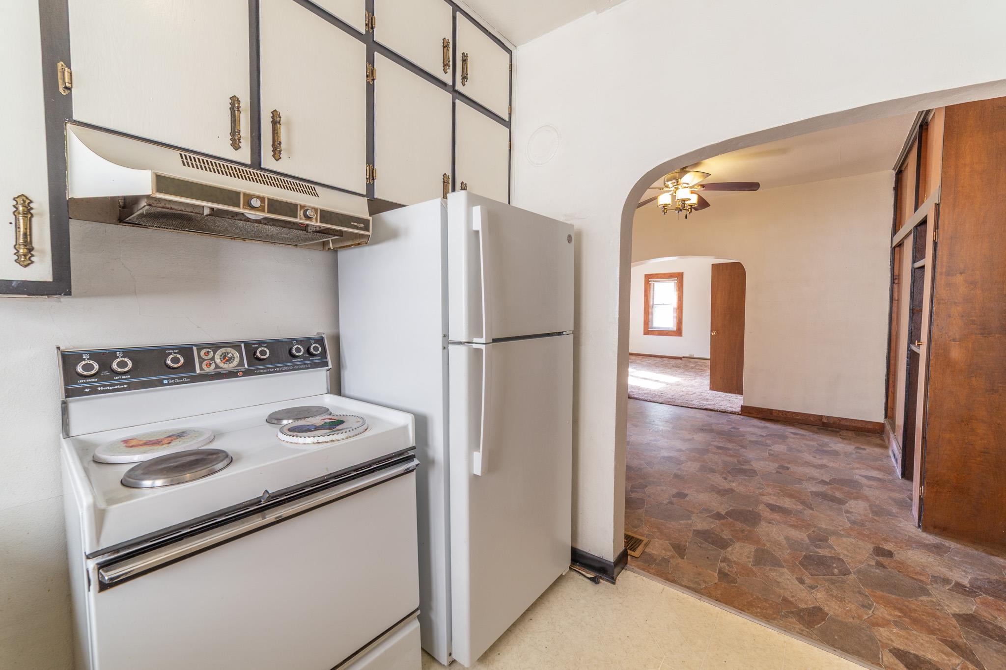 310 N MAPLE AVENUE, Marshfield, Wisconsin 54449, 5 Bedrooms Bedrooms, ,1 BathroomBathrooms,Residential,For Sale,310 N MAPLE AVENUE,22504751