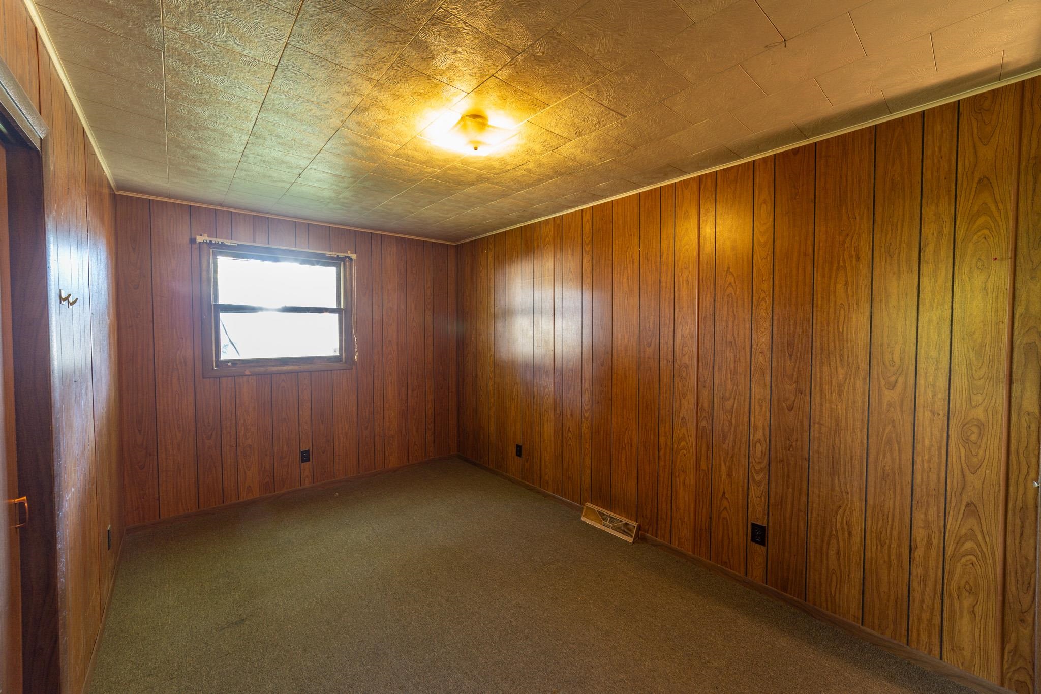 310 N MAPLE AVENUE, Marshfield, Wisconsin 54449, 5 Bedrooms Bedrooms, ,1 BathroomBathrooms,Residential,For Sale,310 N MAPLE AVENUE,22504751