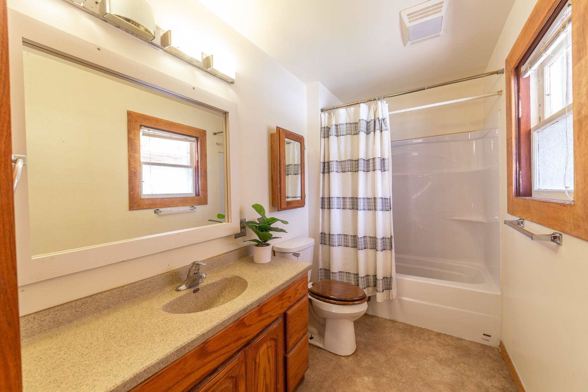 310 N MAPLE AVENUE, Marshfield, Wisconsin 54449, 5 Bedrooms Bedrooms, ,1 BathroomBathrooms,Residential,For Sale,310 N MAPLE AVENUE,22504751