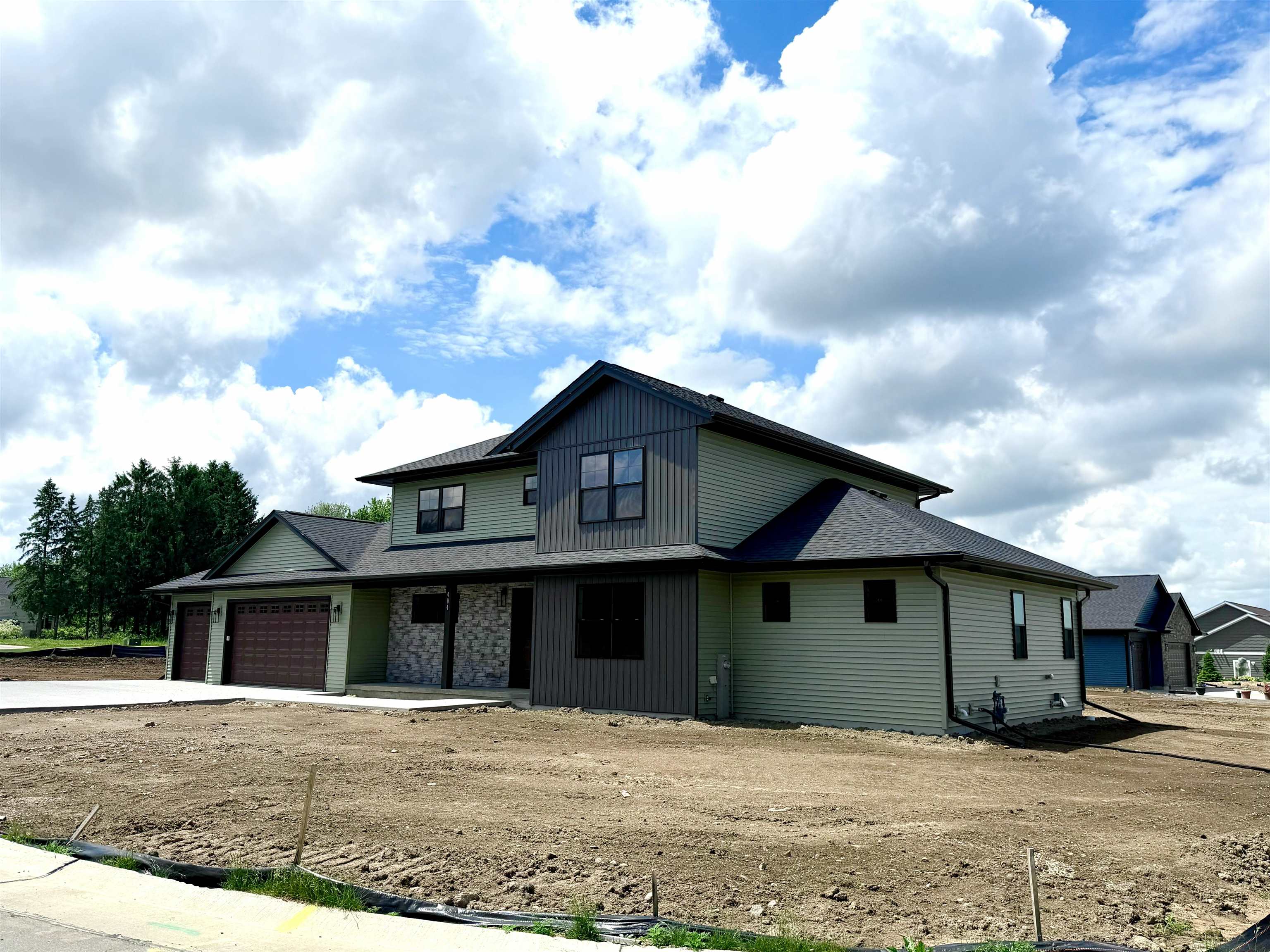 404 S BIRCH AVENUE, Marshfield, Wisconsin 54449, 3 Bedrooms Bedrooms, ,2 BathroomsBathrooms,Residential,For Sale,404 S BIRCH AVENUE,22504858