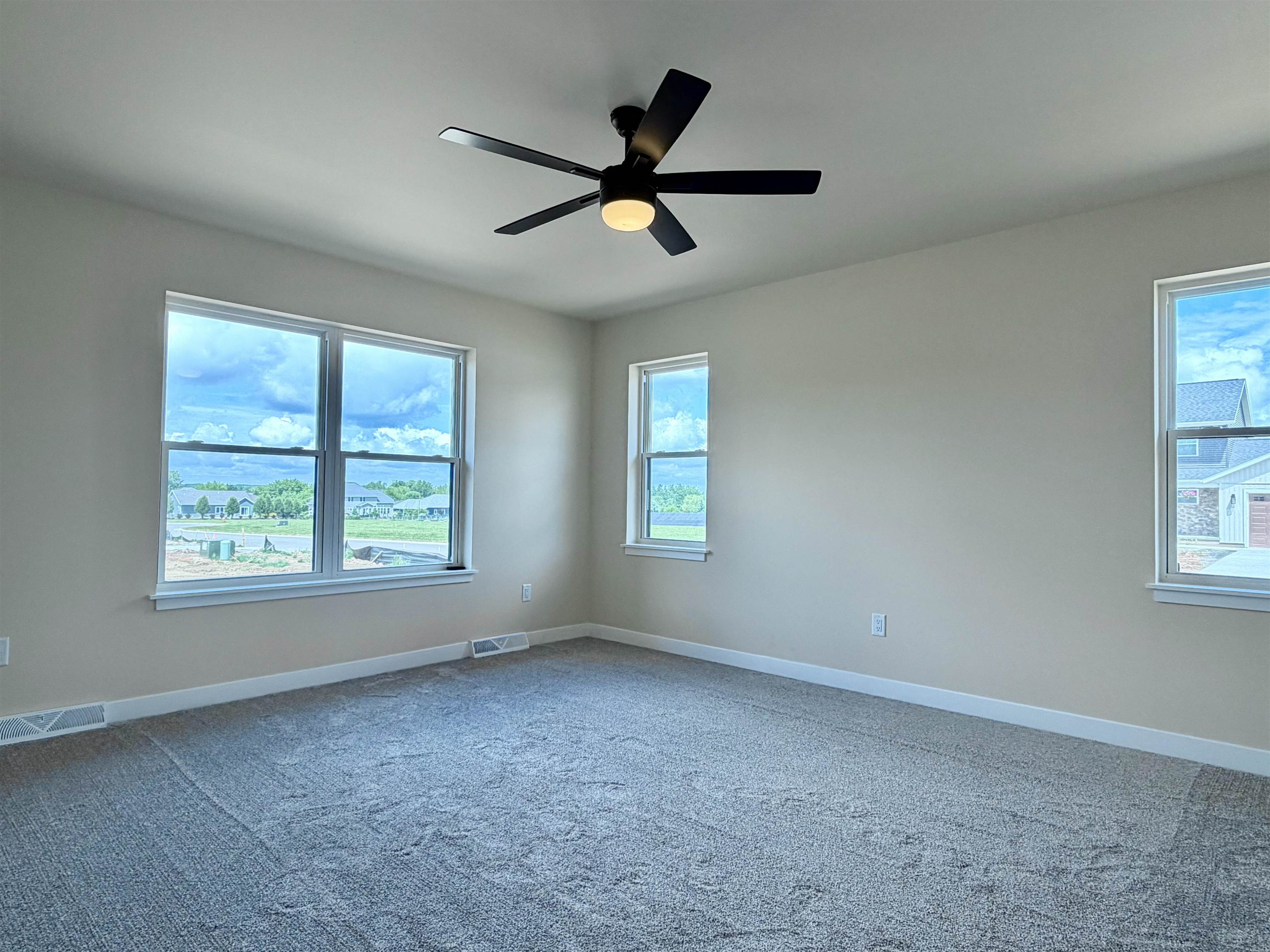 404 S BIRCH AVENUE, Marshfield, Wisconsin 54449, 3 Bedrooms Bedrooms, ,2 BathroomsBathrooms,Residential,For Sale,404 S BIRCH AVENUE,22504858