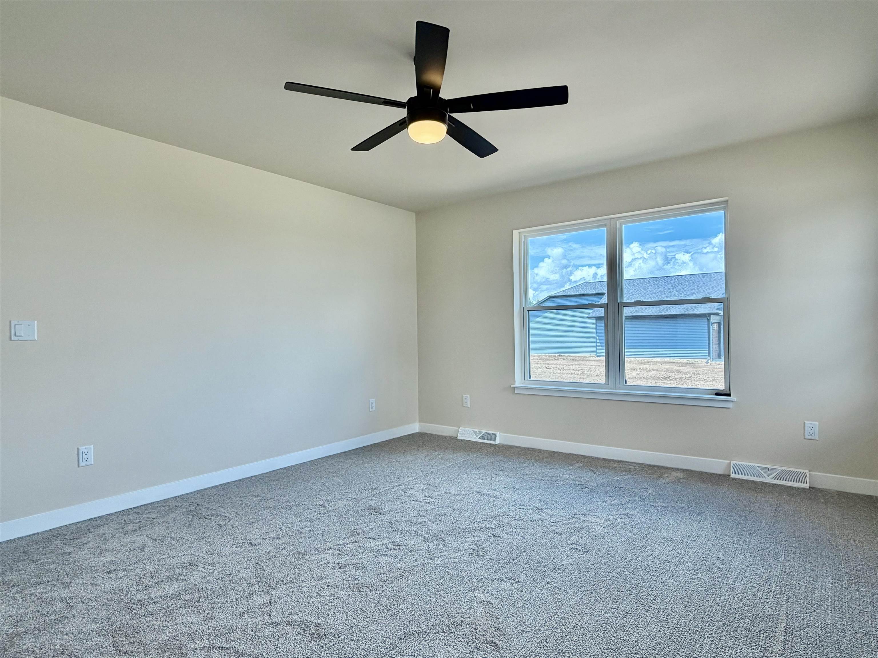 404 S BIRCH AVENUE, Marshfield, Wisconsin 54449, 3 Bedrooms Bedrooms, ,2 BathroomsBathrooms,Residential,For Sale,404 S BIRCH AVENUE,22504858