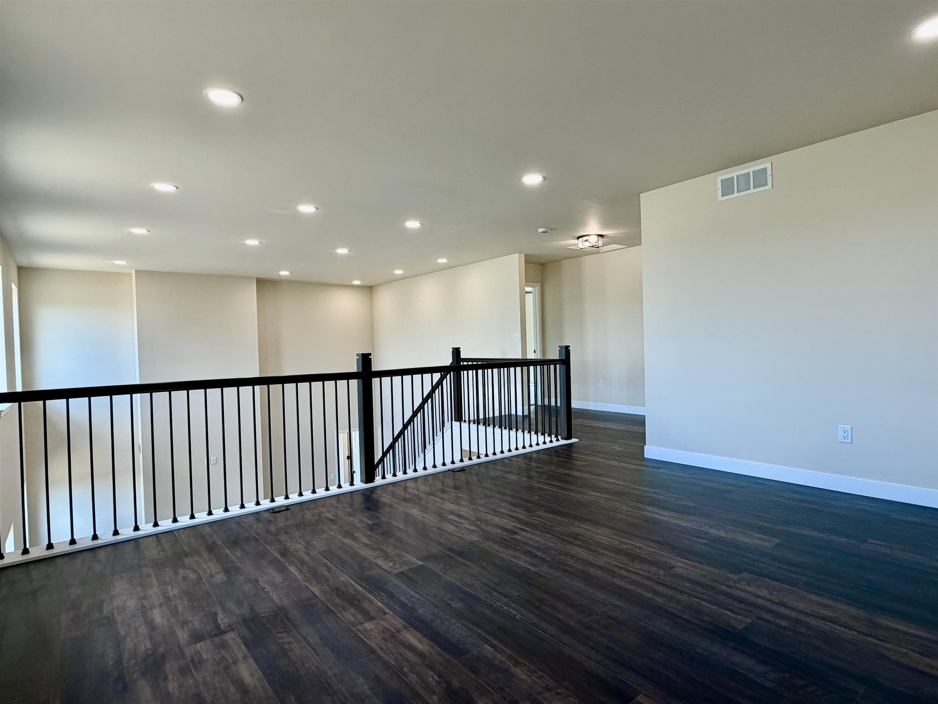 404 S BIRCH AVENUE, Marshfield, Wisconsin 54449, 3 Bedrooms Bedrooms, ,2 BathroomsBathrooms,Residential,For Sale,404 S BIRCH AVENUE,22504858