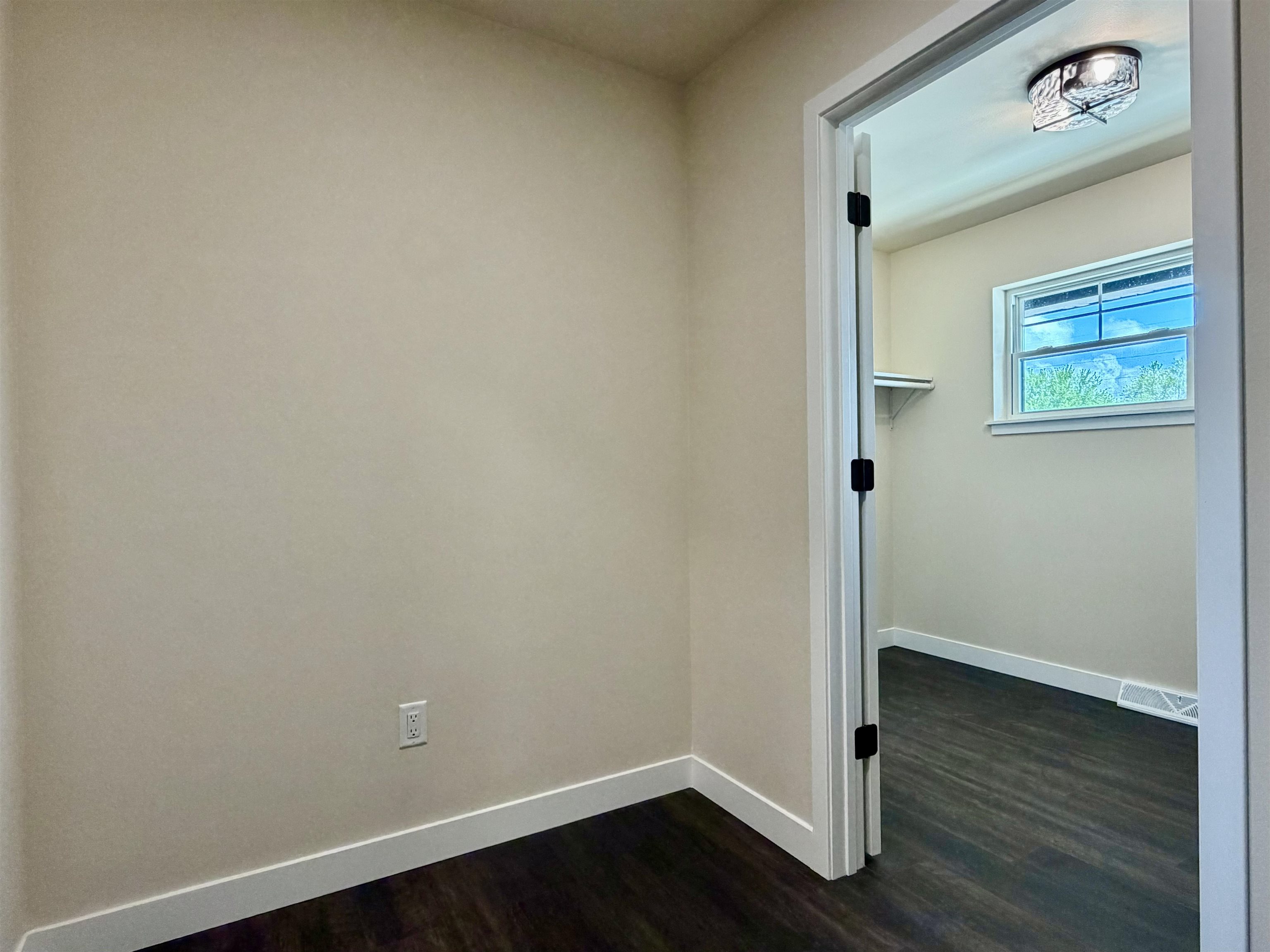 404 S BIRCH AVENUE, Marshfield, Wisconsin 54449, 3 Bedrooms Bedrooms, ,2 BathroomsBathrooms,Residential,For Sale,404 S BIRCH AVENUE,22504858