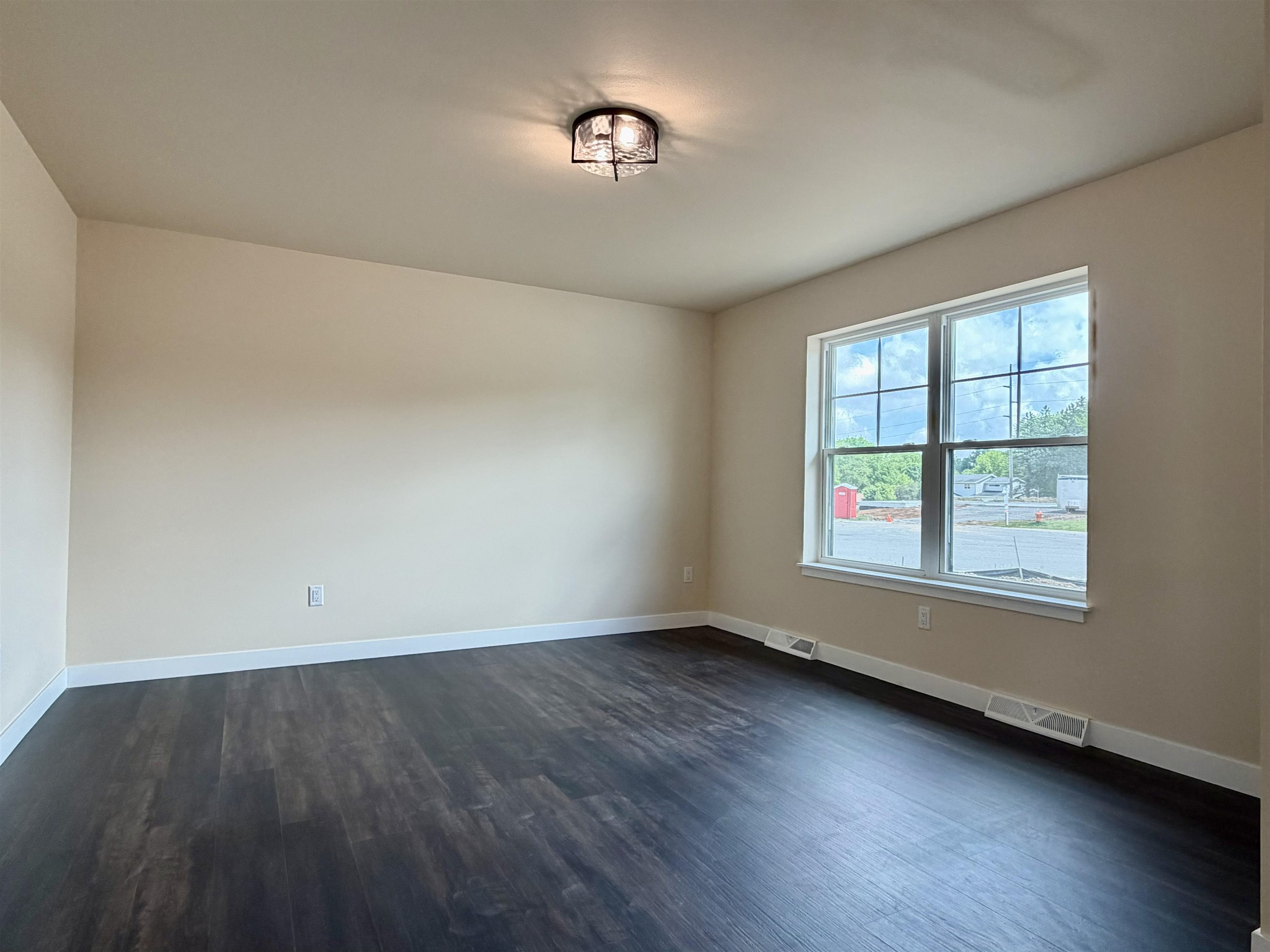 404 S BIRCH AVENUE, Marshfield, Wisconsin 54449, 3 Bedrooms Bedrooms, ,2 BathroomsBathrooms,Residential,For Sale,404 S BIRCH AVENUE,22504858