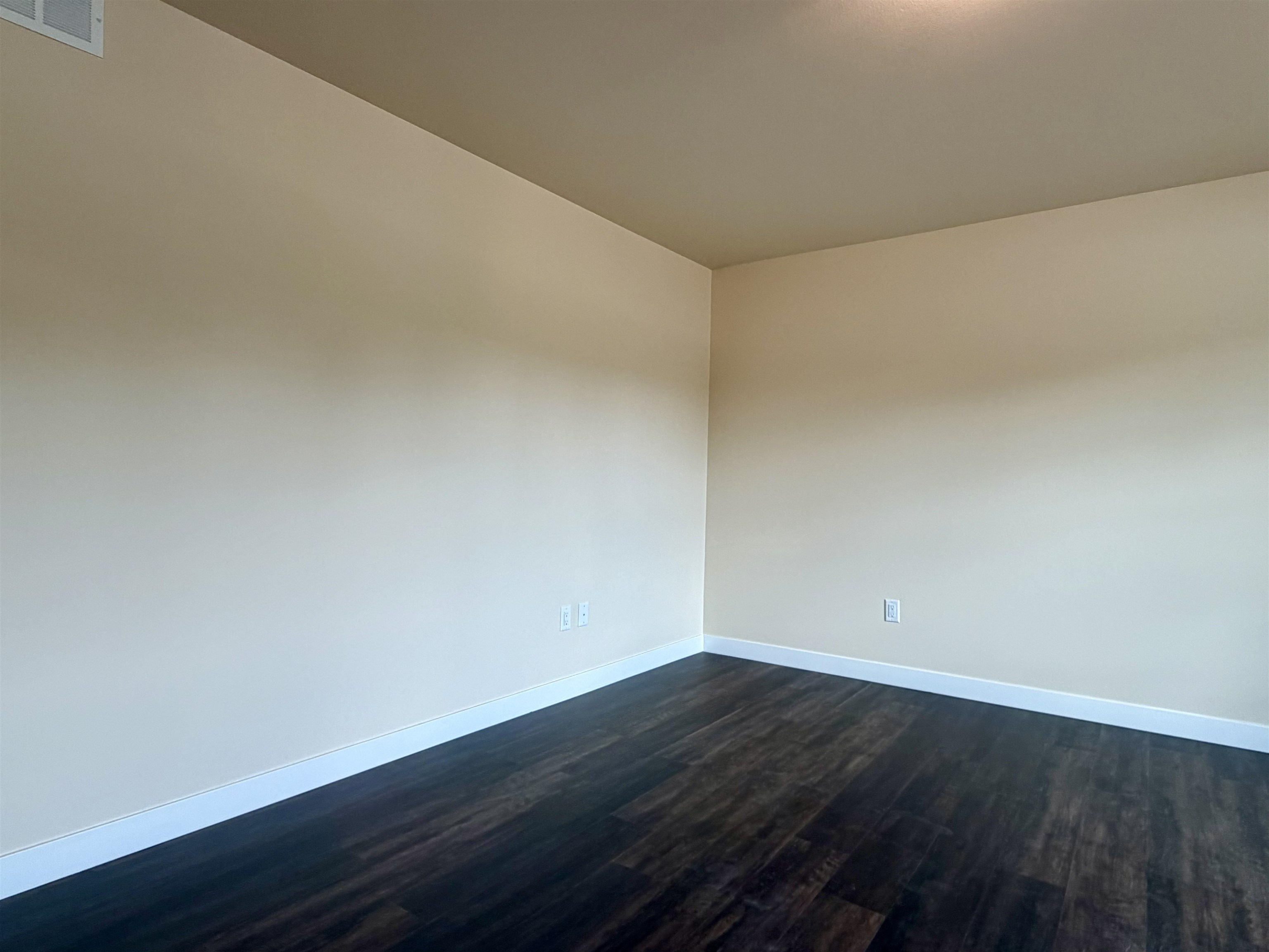 404 S BIRCH AVENUE, Marshfield, Wisconsin 54449, 3 Bedrooms Bedrooms, ,2 BathroomsBathrooms,Residential,For Sale,404 S BIRCH AVENUE,22504858
