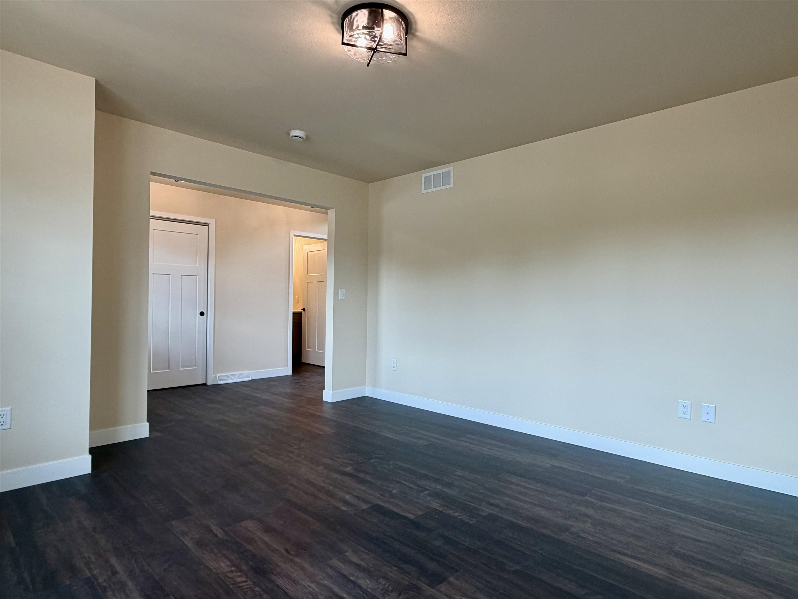 404 S BIRCH AVENUE, Marshfield, Wisconsin 54449, 3 Bedrooms Bedrooms, ,2 BathroomsBathrooms,Residential,For Sale,404 S BIRCH AVENUE,22504858