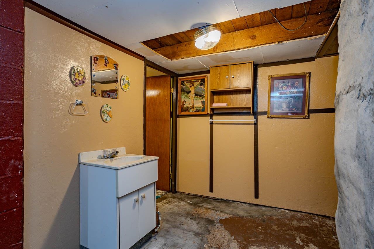 630 HUMBOLDT AVENUE, Wausau, Wisconsin 54403, 3 Bedrooms Bedrooms, ,1 BathroomBathrooms,Residential,For Sale,630 HUMBOLDT AVENUE,22504875