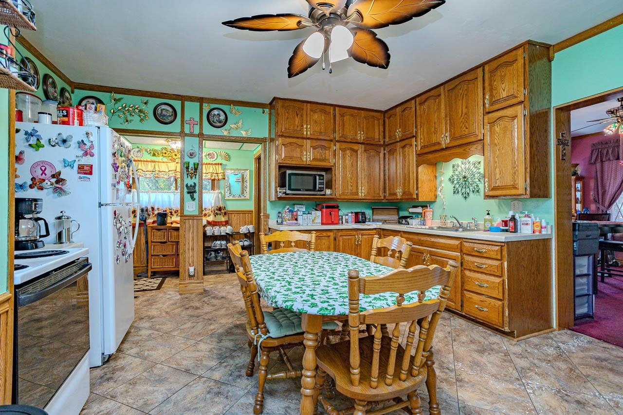 630 HUMBOLDT AVENUE, Wausau, Wisconsin 54403, 3 Bedrooms Bedrooms, ,1 BathroomBathrooms,Residential,For Sale,630 HUMBOLDT AVENUE,22504875