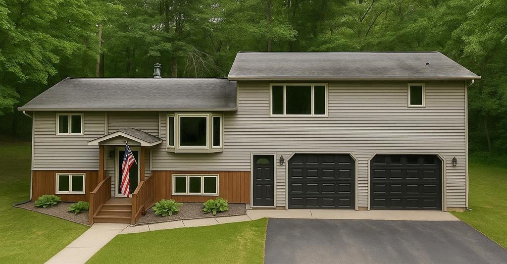 N11278 KAUFMAN ROAD, Tomahawk, Wisconsin 54487, 4 Bedrooms Bedrooms, ,2 BathroomsBathrooms,Residential,For Sale,N11278 KAUFMAN ROAD,22504887