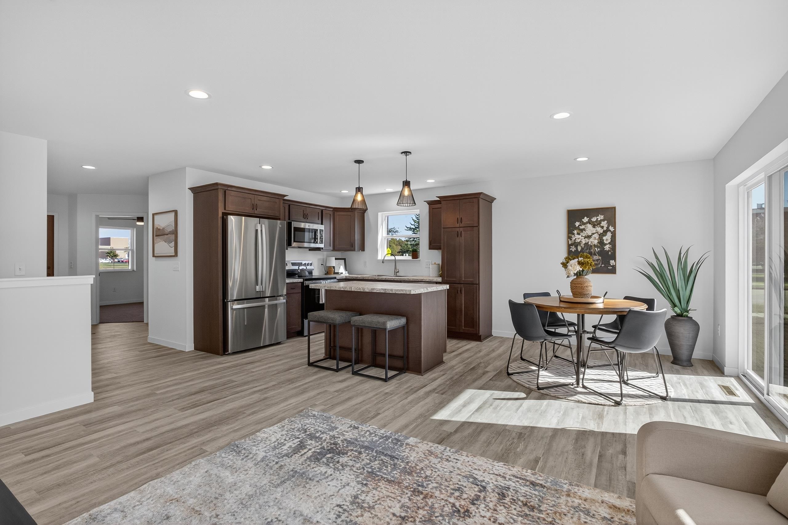 1530 HUNTINGTON AVENUE, Wisconsin Rapids, Wisconsin 54494, 2 Bedrooms Bedrooms, ,2 BathroomsBathrooms,Residential,For Sale,1530 HUNTINGTON AVENUE,22504894