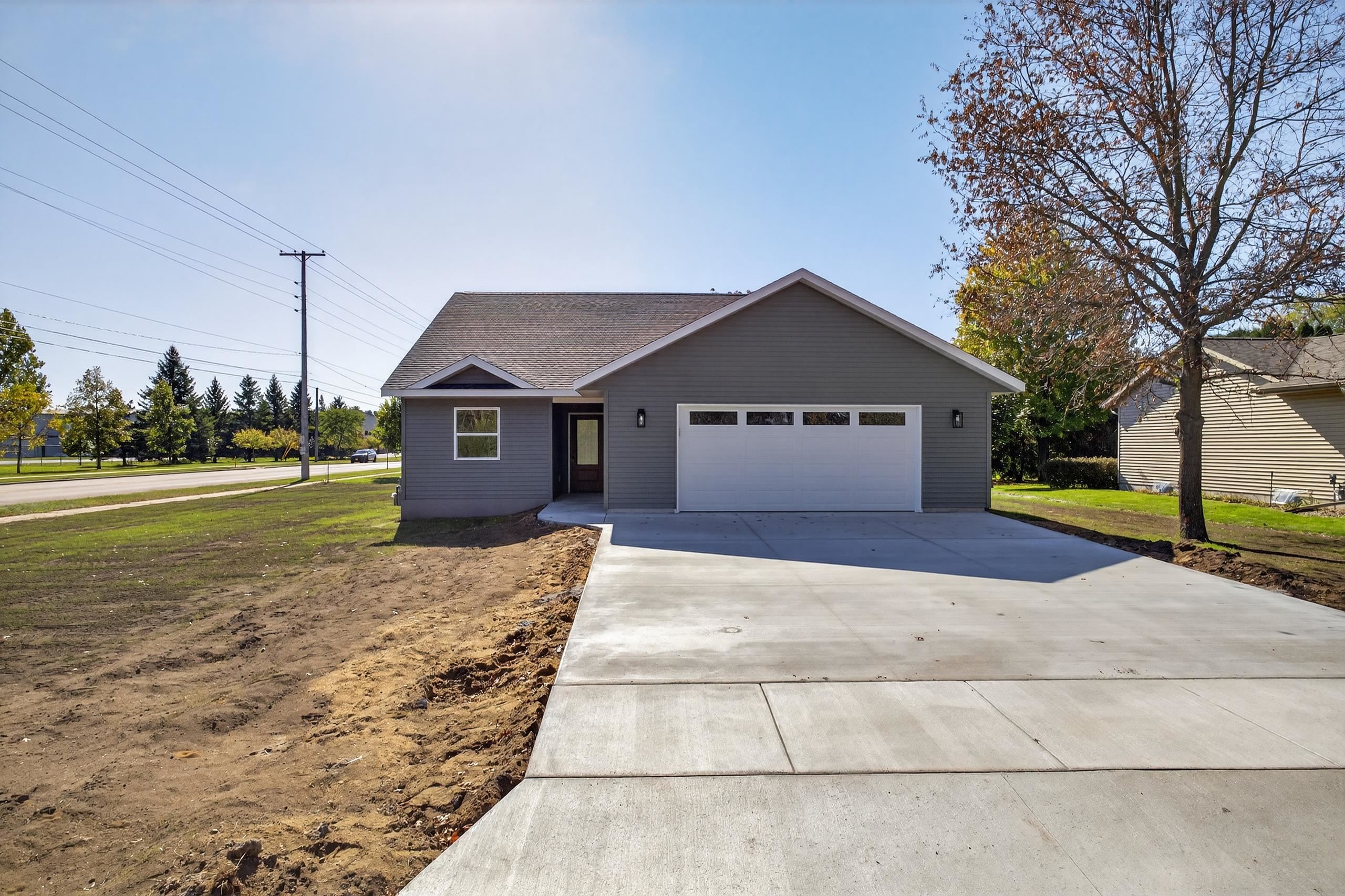 1530 HUNTINGTON AVENUE, Wisconsin Rapids, Wisconsin 54494, 2 Bedrooms Bedrooms, ,2 BathroomsBathrooms,Residential,For Sale,1530 HUNTINGTON AVENUE,22504894
