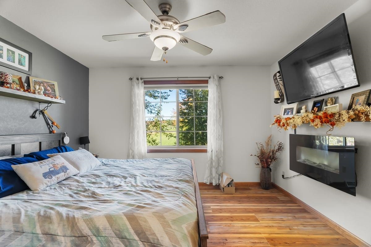 725 PLISCH STREET, Athens, Wisconsin 54411, 3 Bedrooms Bedrooms, ,2.5 BathroomsBathrooms,Multi-family,For Sale,725 PLISCH STREET,22504910