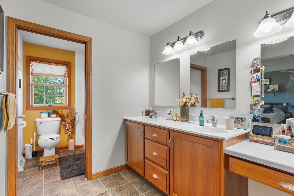 725 PLISCH STREET, Athens, Wisconsin 54411, 3 Bedrooms Bedrooms, ,2.5 BathroomsBathrooms,Multi-family,For Sale,725 PLISCH STREET,22504910