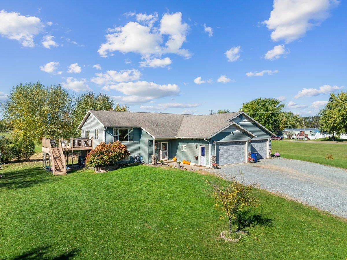 725 PLISCH STREET, Athens, Wisconsin 54411, 3 Bedrooms Bedrooms, ,2.5 BathroomsBathrooms,Multi-family,For Sale,725 PLISCH STREET,22504910