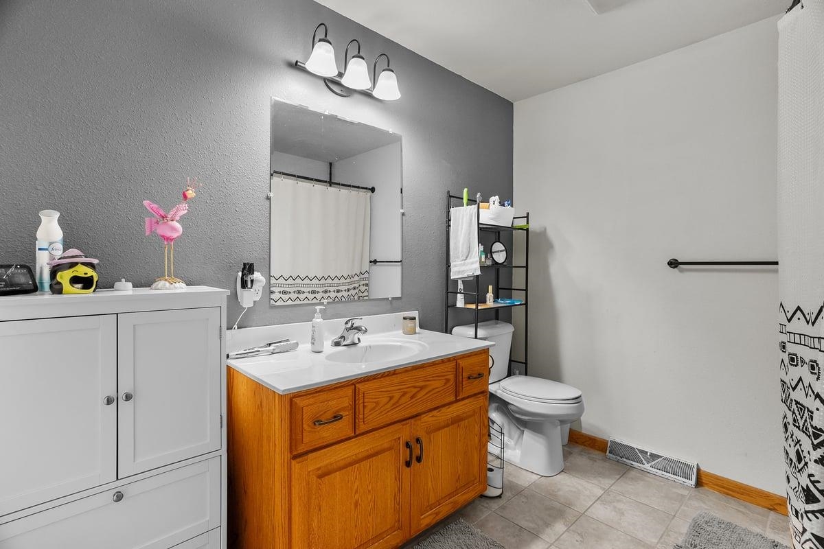 725 PLISCH STREET, Athens, Wisconsin 54411, 3 Bedrooms Bedrooms, ,2.5 BathroomsBathrooms,Multi-family,For Sale,725 PLISCH STREET,22504910