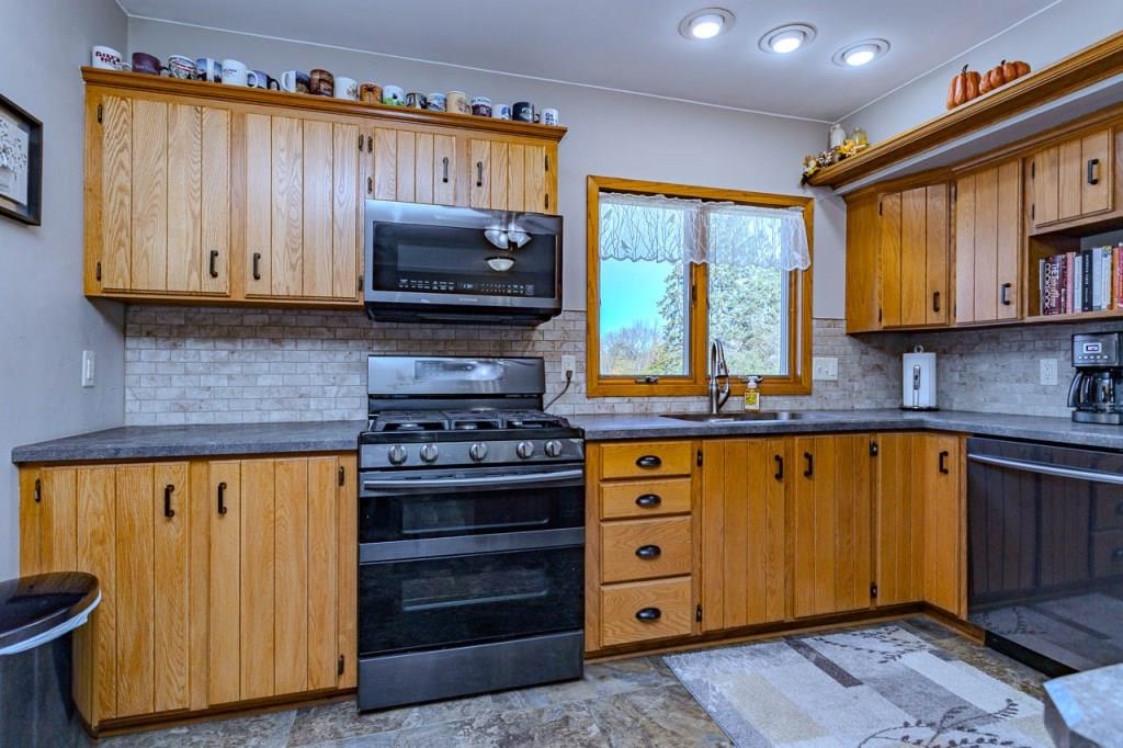 508 ALLEN STREET, Athens, Wisconsin 54411, 3 Bedrooms Bedrooms, ,2 BathroomsBathrooms,Residential,For Sale,508 ALLEN STREET,22504943