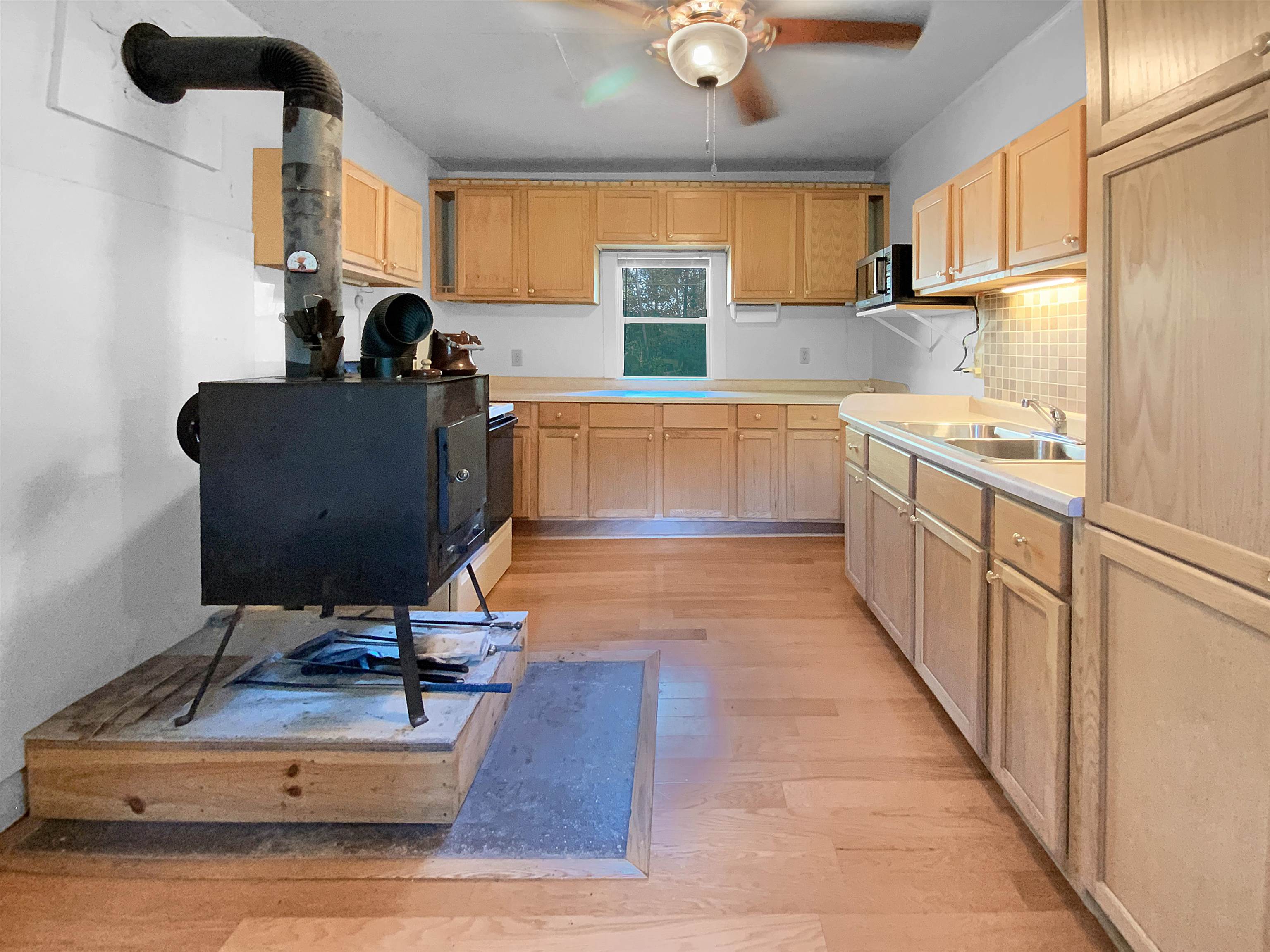 W11160 APACHE ROAD, Plainfield, Wisconsin 54966, 2 Bedrooms Bedrooms, ,1 BathroomBathrooms,Residential,For Sale,W11160 APACHE ROAD,22504947