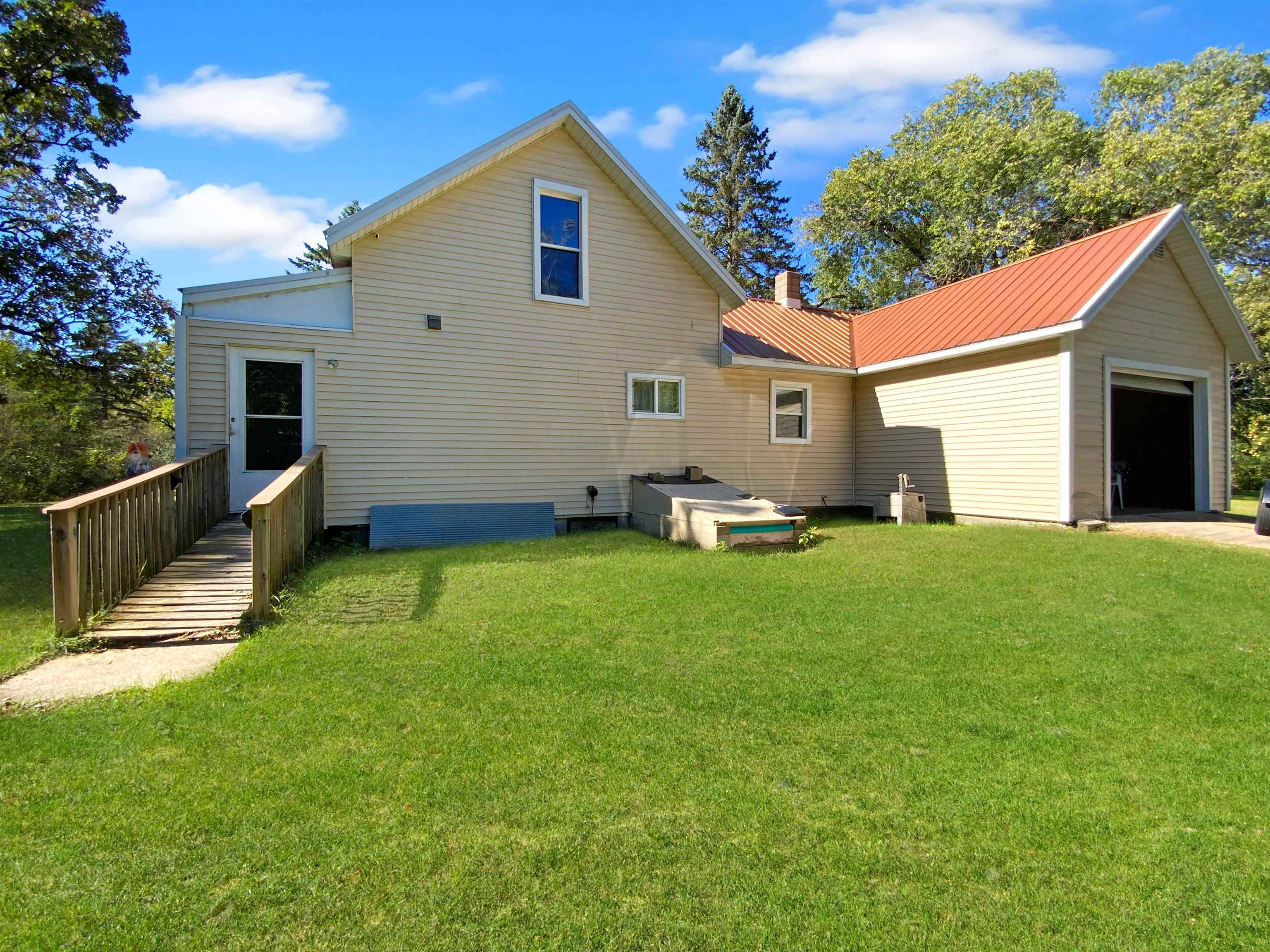 W11160 APACHE ROAD, Plainfield, Wisconsin 54966, 2 Bedrooms Bedrooms, ,1 BathroomBathrooms,Residential,For Sale,W11160 APACHE ROAD,22504947