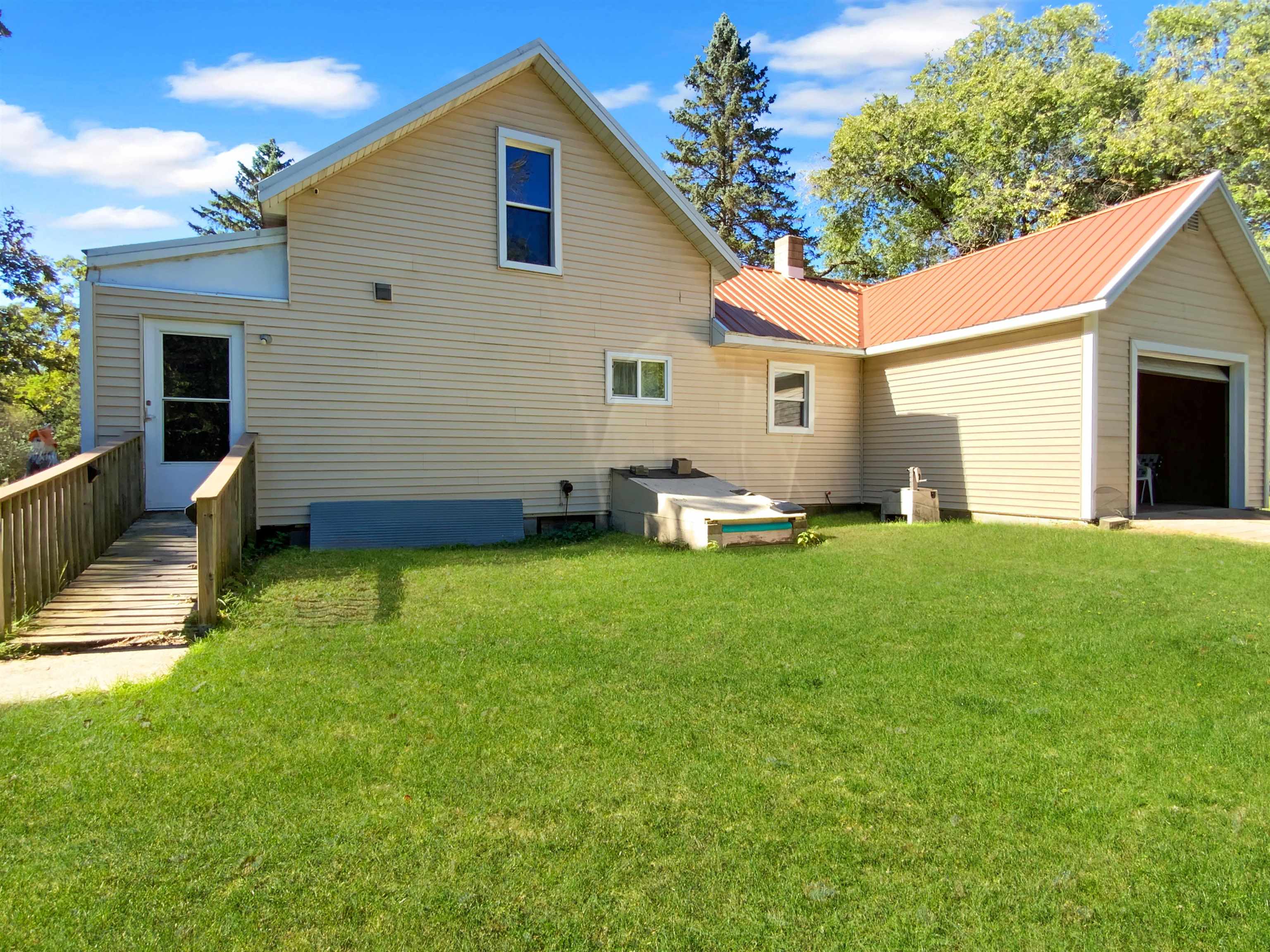 W11160 APACHE ROAD, Plainfield, Wisconsin 54966, 2 Bedrooms Bedrooms, ,1 BathroomBathrooms,Residential,For Sale,W11160 APACHE ROAD,22504947