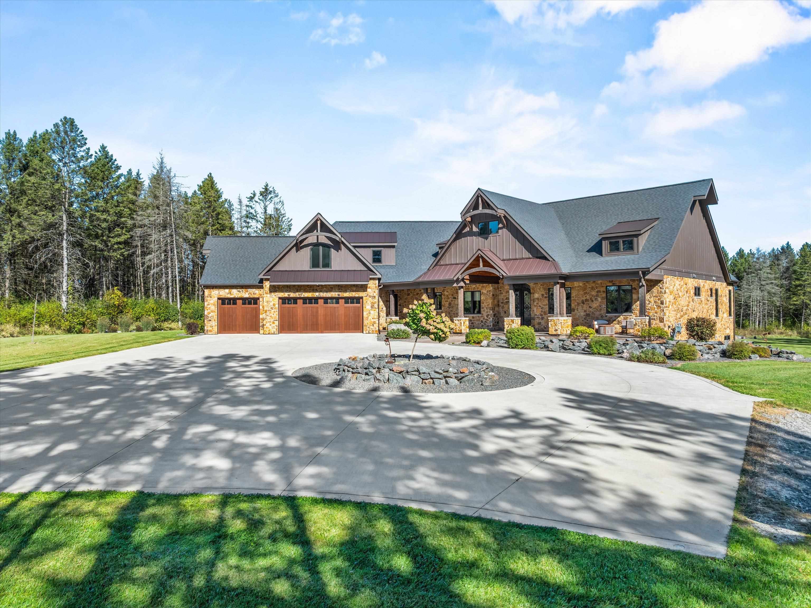 10778 LINCOLN AVENUE, Marshfield, Wisconsin 54449, 4 Bedrooms Bedrooms, ,4 BathroomsBathrooms,Residential,For Sale,10778 LINCOLN AVENUE,22504955