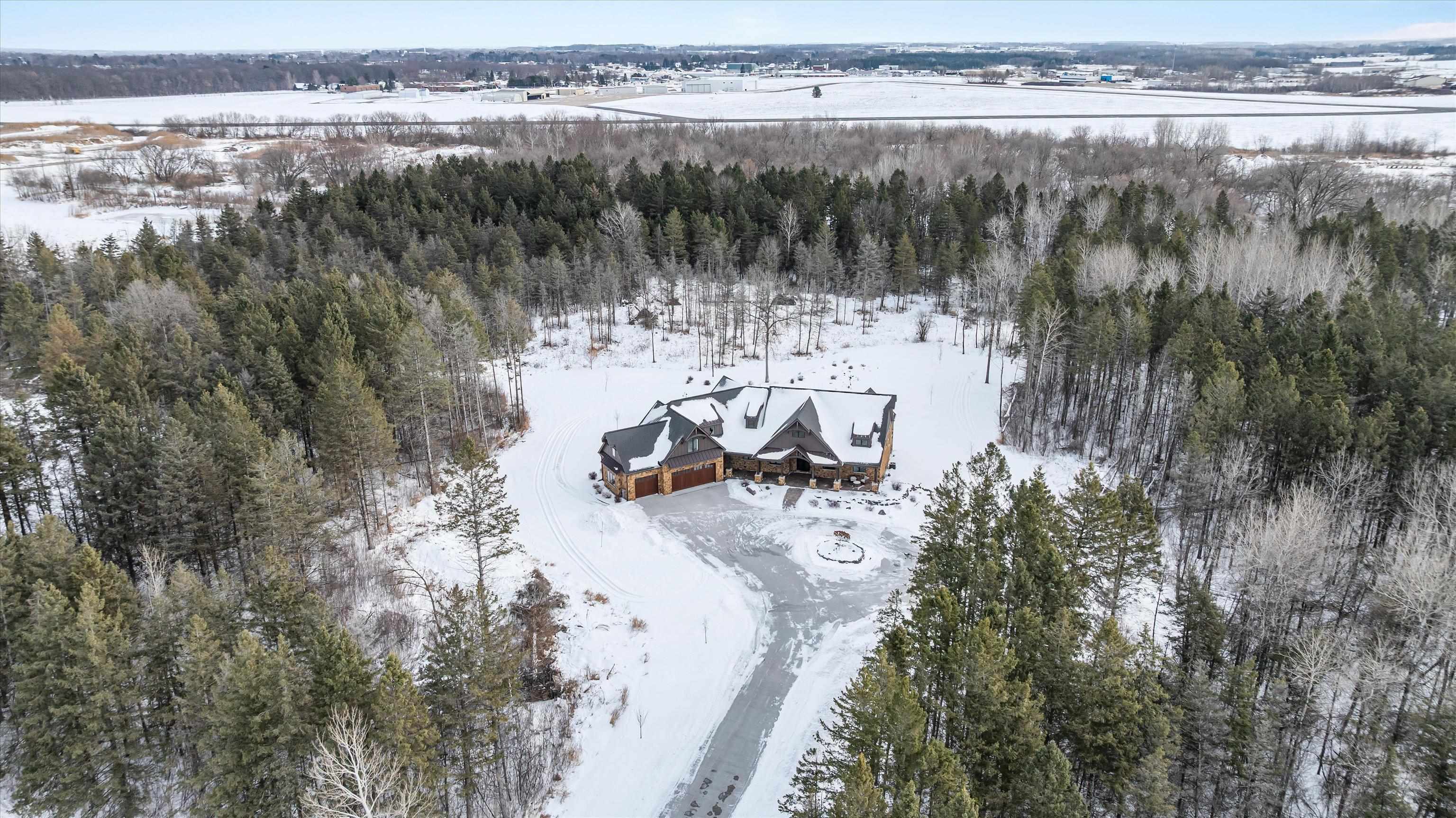 10778 LINCOLN AVENUE, Marshfield, Wisconsin 54449, 4 Bedrooms Bedrooms, ,4 BathroomsBathrooms,Residential,For Sale,10778 LINCOLN AVENUE,22504955