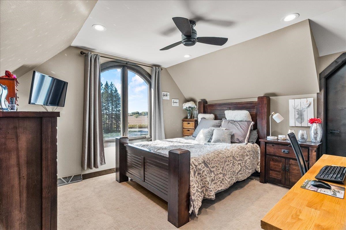 10778 LINCOLN AVENUE, Marshfield, Wisconsin 54449, 4 Bedrooms Bedrooms, ,4 BathroomsBathrooms,Residential,For Sale,10778 LINCOLN AVENUE,22504955