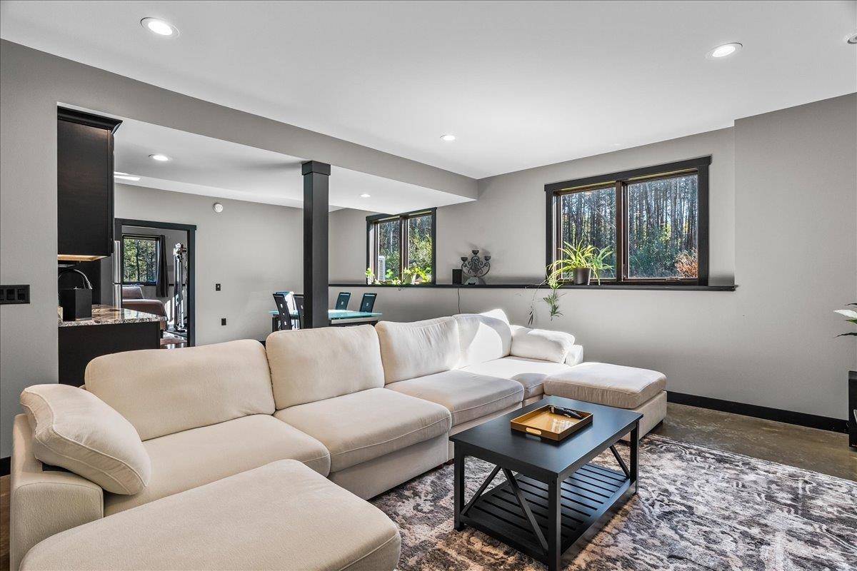 10778 LINCOLN AVENUE, Marshfield, Wisconsin 54449, 4 Bedrooms Bedrooms, ,4 BathroomsBathrooms,Residential,For Sale,10778 LINCOLN AVENUE,22504955