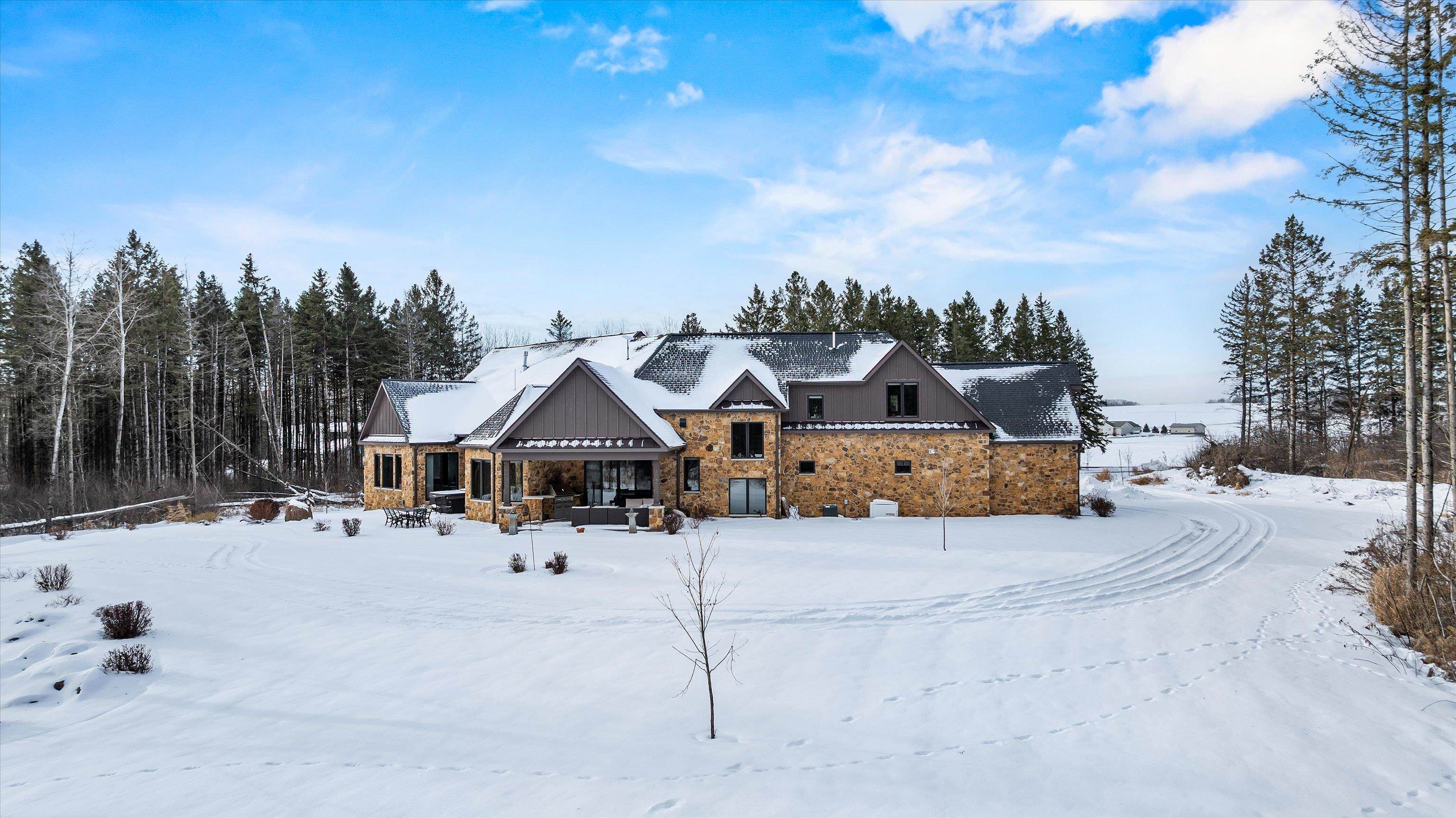 10778 LINCOLN AVENUE, Marshfield, Wisconsin 54449, 4 Bedrooms Bedrooms, ,4 BathroomsBathrooms,Residential,For Sale,10778 LINCOLN AVENUE,22504955