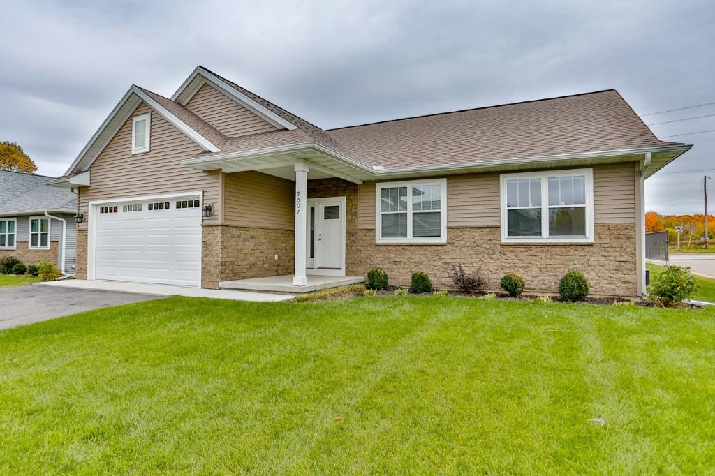9507 EXCALIBUR DRIVE, Weston, Wisconsin 54476, 3 Bedrooms Bedrooms, ,2 BathroomsBathrooms,Residential,For Sale,9507 EXCALIBUR DRIVE,22505007