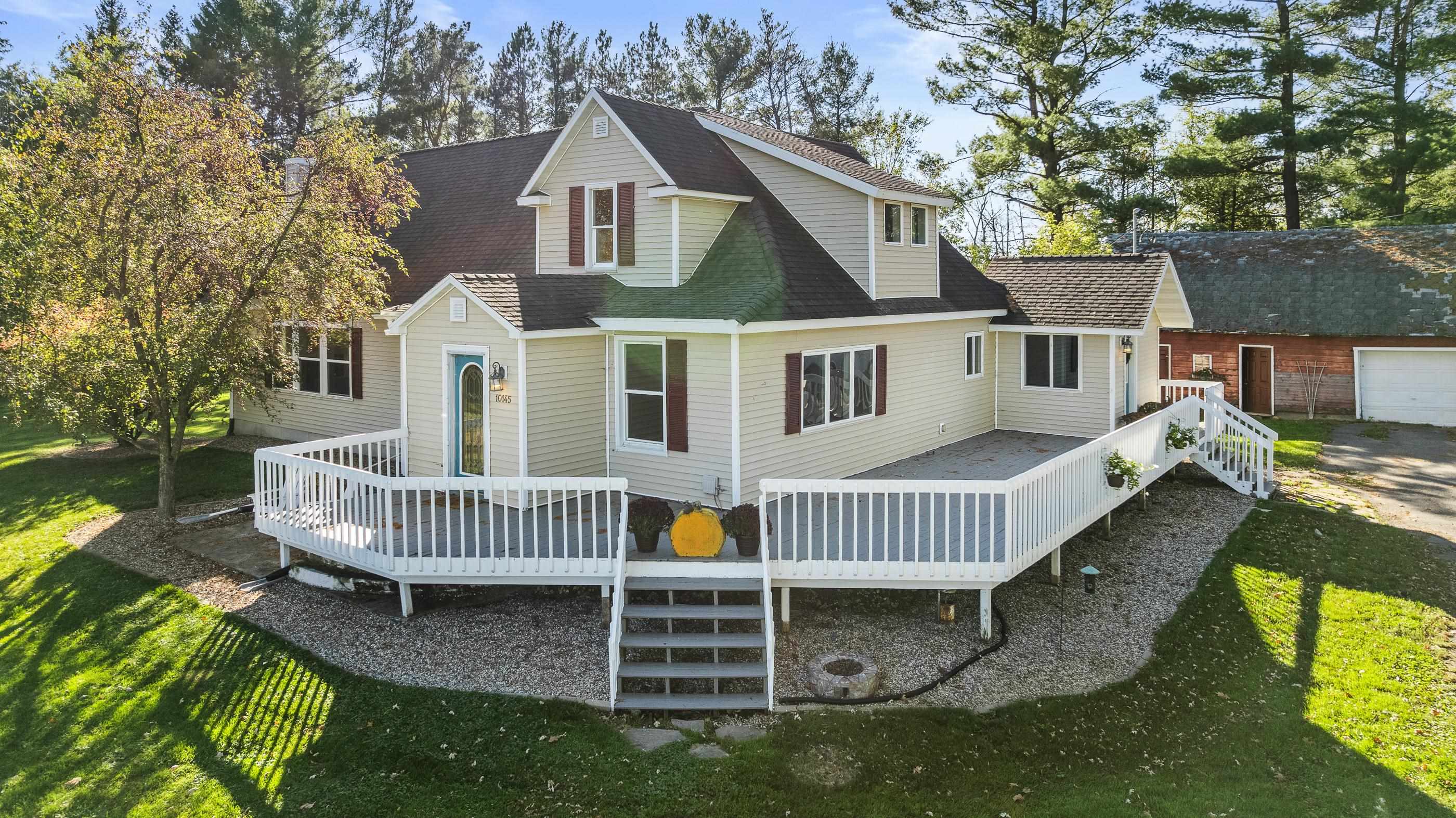 10145 WASHINGTON AVENUE, Marshfield, Wisconsin 54449, 4 Bedrooms Bedrooms, ,4 BathroomsBathrooms,Residential,For Sale,10145 WASHINGTON AVENUE,22505008