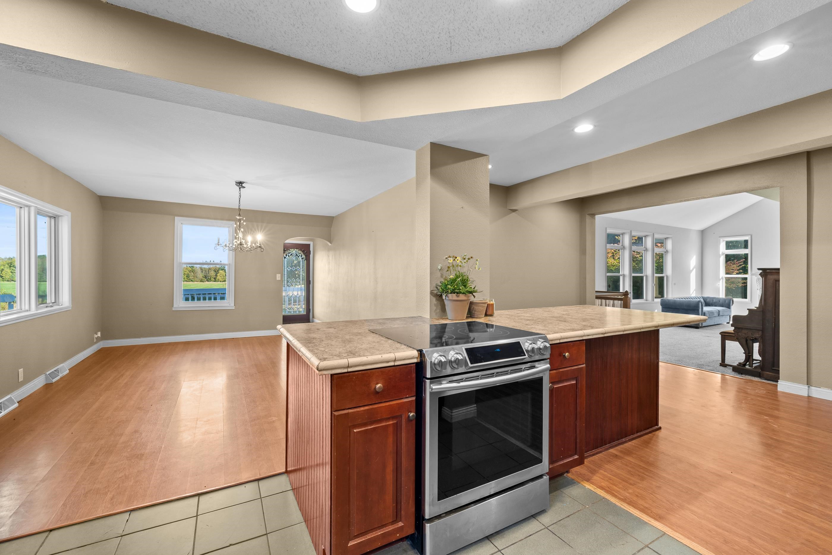 10145 WASHINGTON AVENUE, Marshfield, Wisconsin 54449, 4 Bedrooms Bedrooms, ,4 BathroomsBathrooms,Residential,For Sale,10145 WASHINGTON AVENUE,22505008