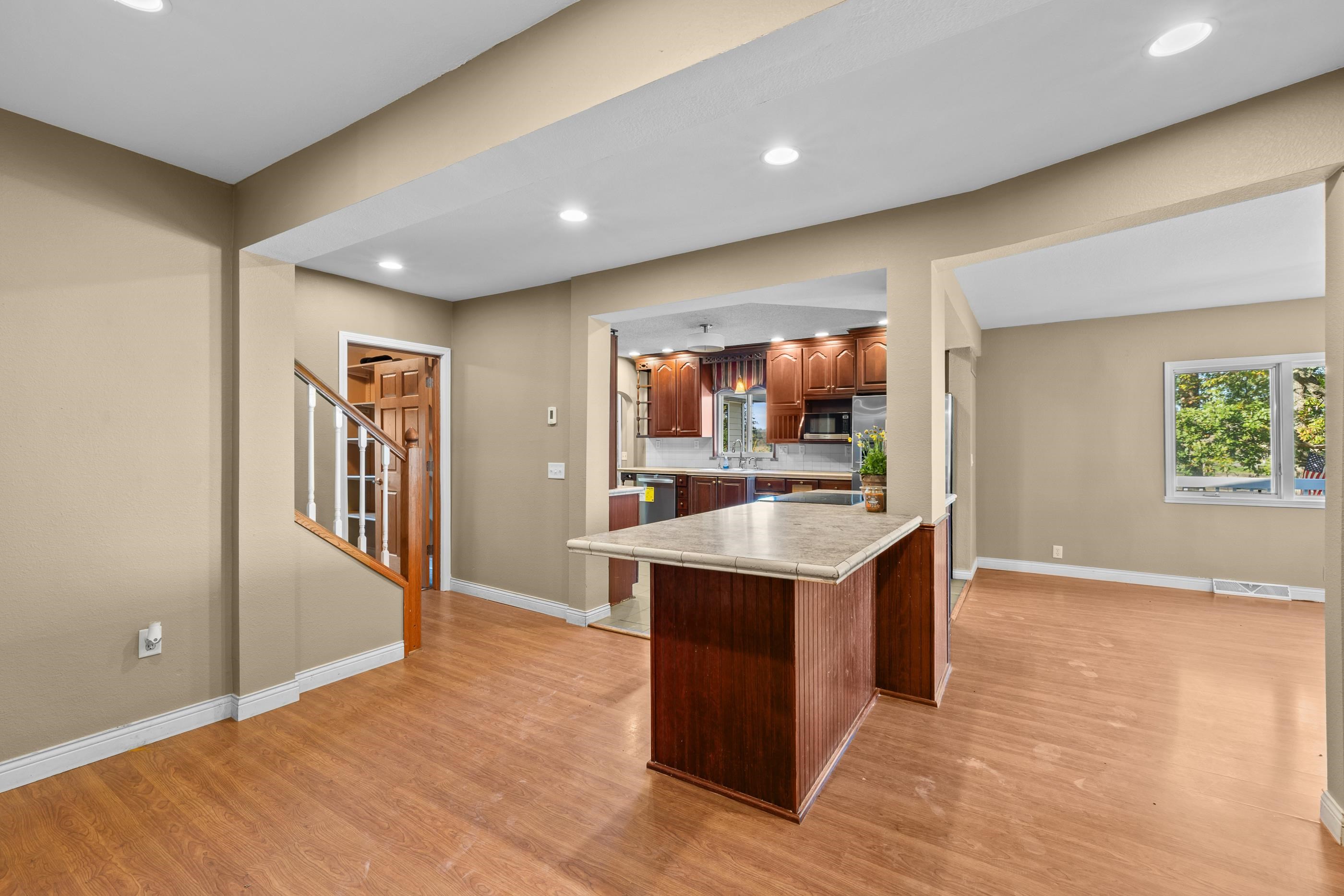 10145 WASHINGTON AVENUE, Marshfield, Wisconsin 54449, 4 Bedrooms Bedrooms, ,4 BathroomsBathrooms,Residential,For Sale,10145 WASHINGTON AVENUE,22505008