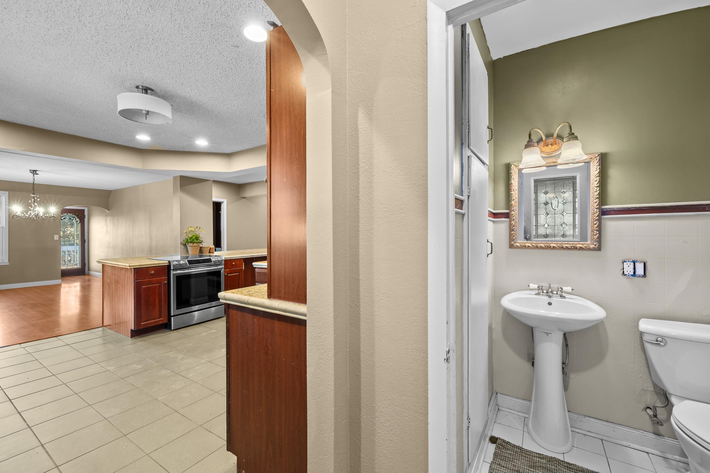 10145 WASHINGTON AVENUE, Marshfield, Wisconsin 54449, 4 Bedrooms Bedrooms, ,4 BathroomsBathrooms,Residential,For Sale,10145 WASHINGTON AVENUE,22505008